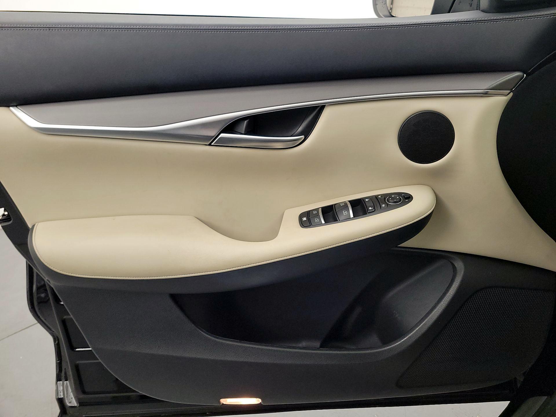 Thumbnail: 2022 INFINITI QX50 - 12