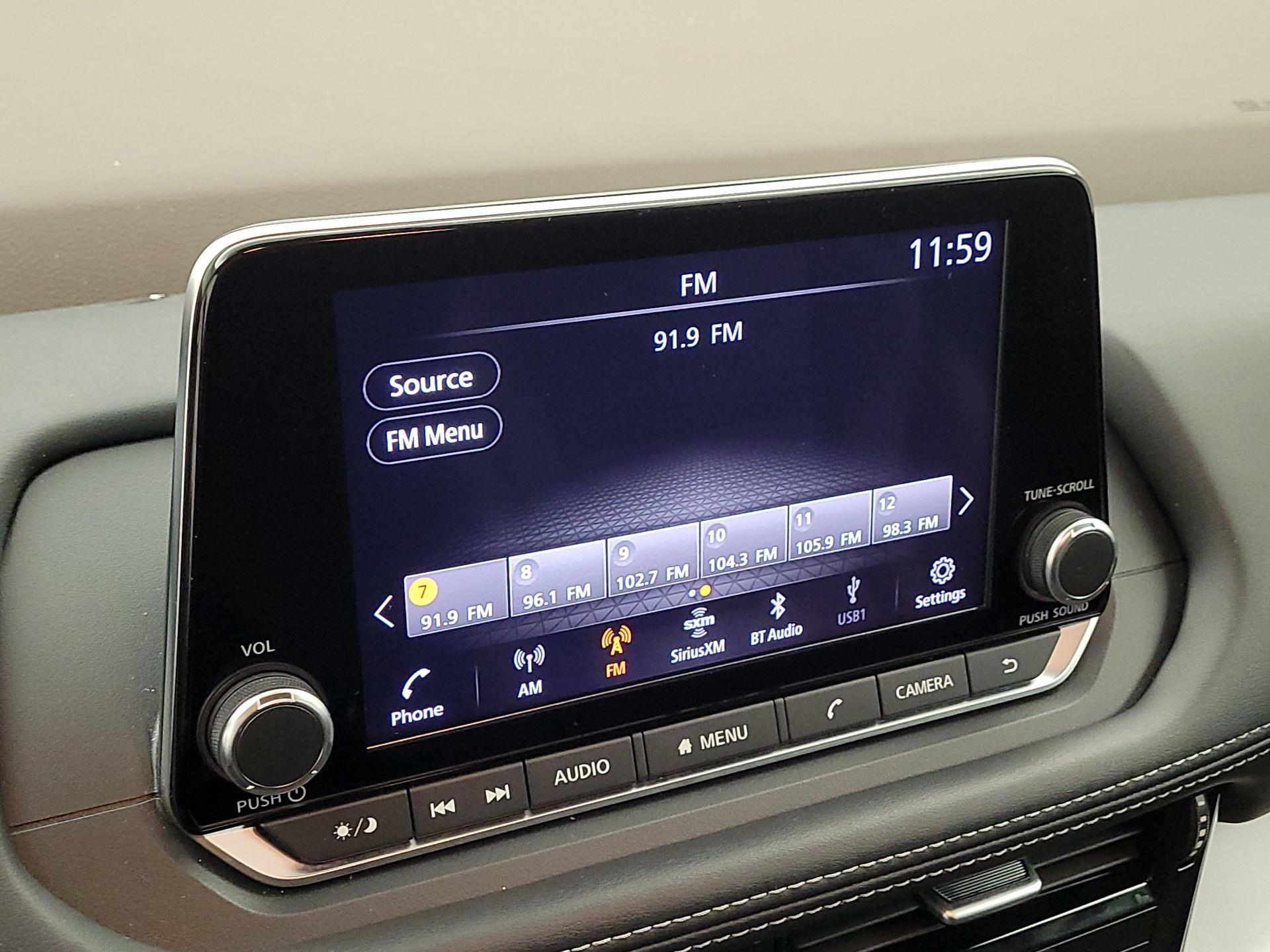 Thumbnail: 2022 Nissan Rogue - 15