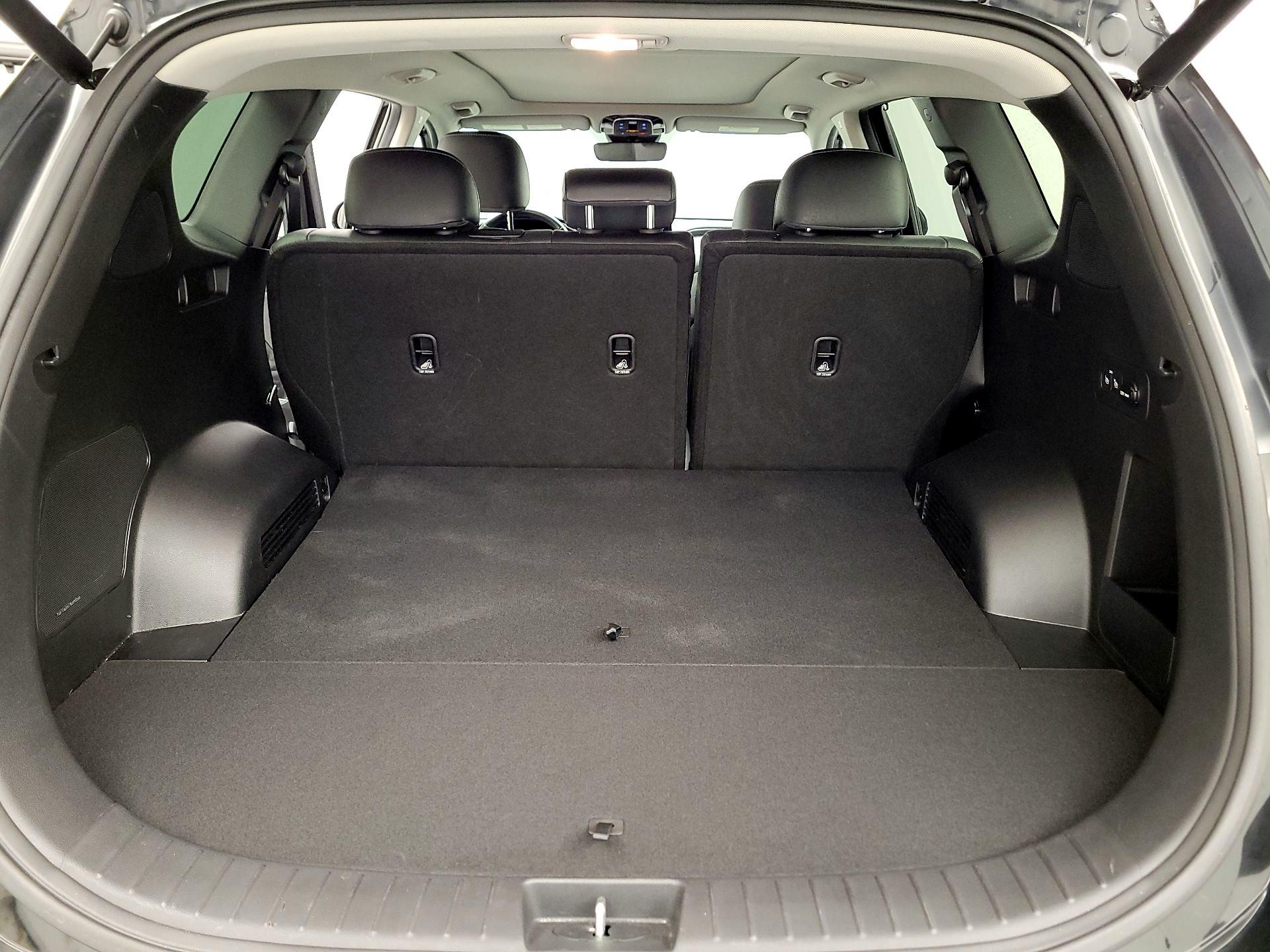 Thumbnail: 2023 Hyundai Santa Fe - 16