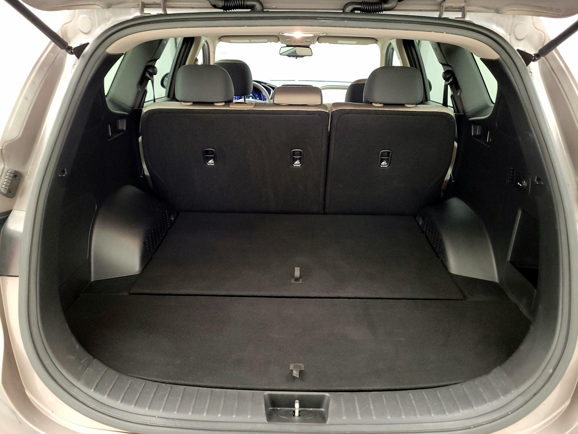 Thumbnail: 2020 Hyundai Santa Fe - 16