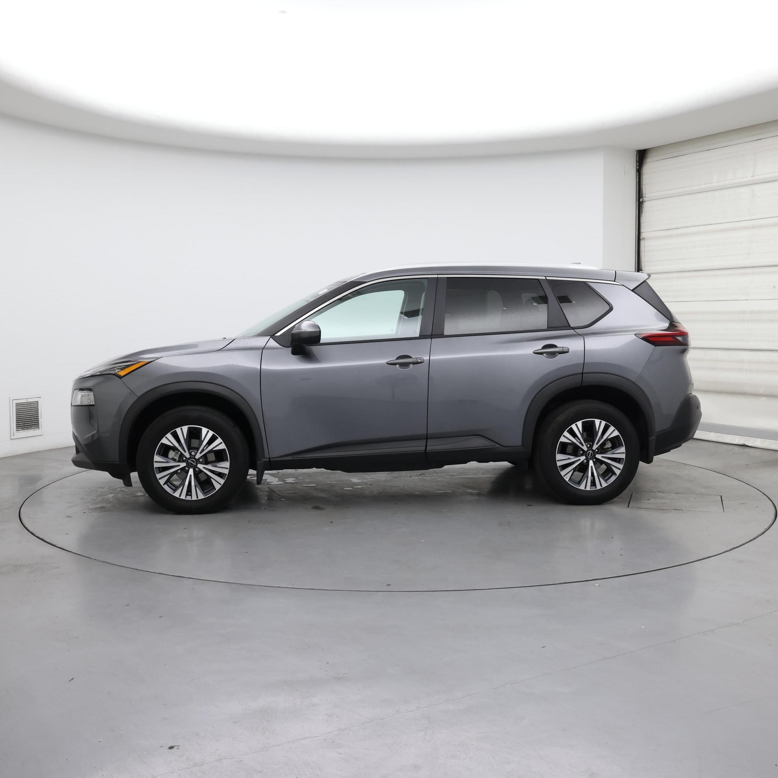 Thumbnail: 2022 Nissan Rogue - 3