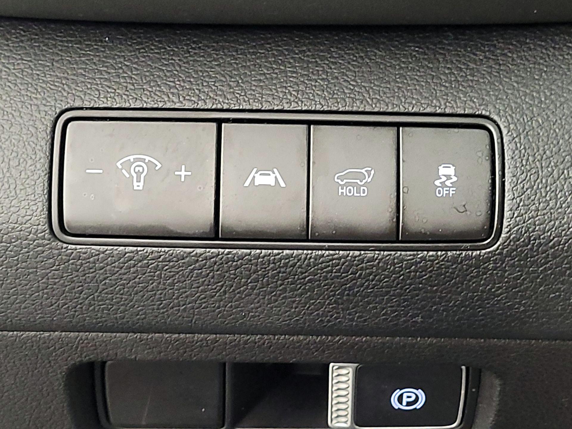 Thumbnail: 2023 Hyundai Santa Fe - 13