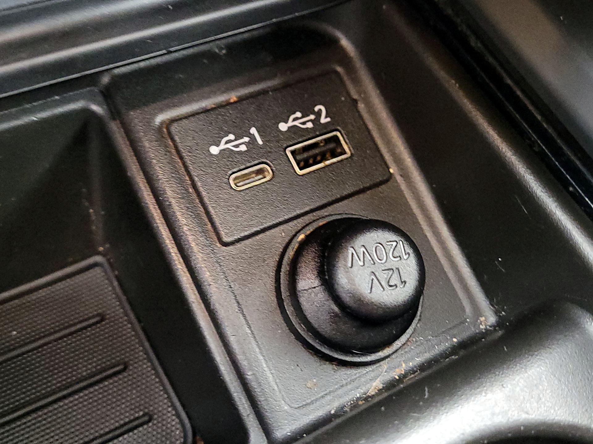 Thumbnail: 2022 INFINITI QX50 - 18