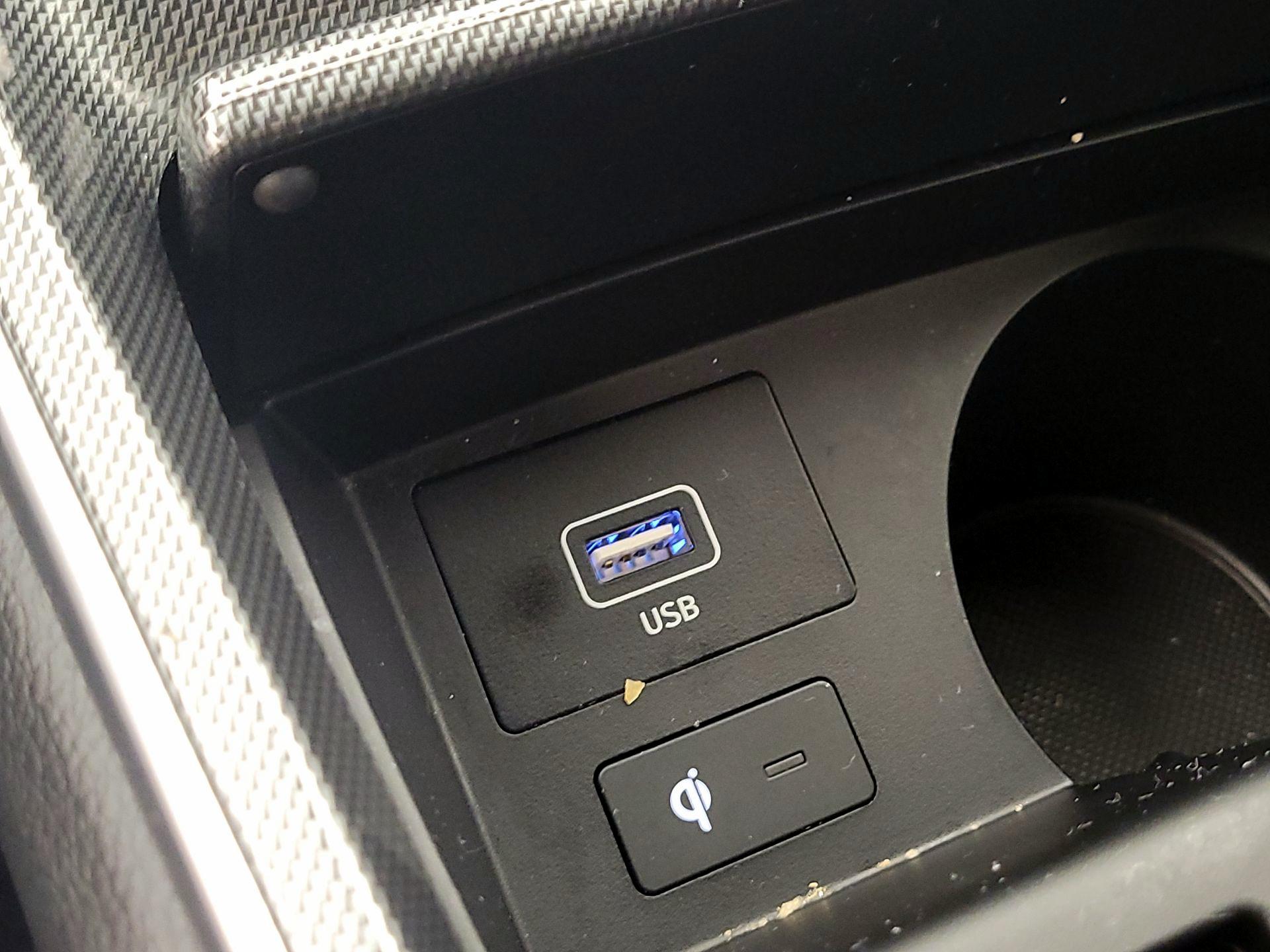 Thumbnail: 2023 Hyundai Santa Fe - 18