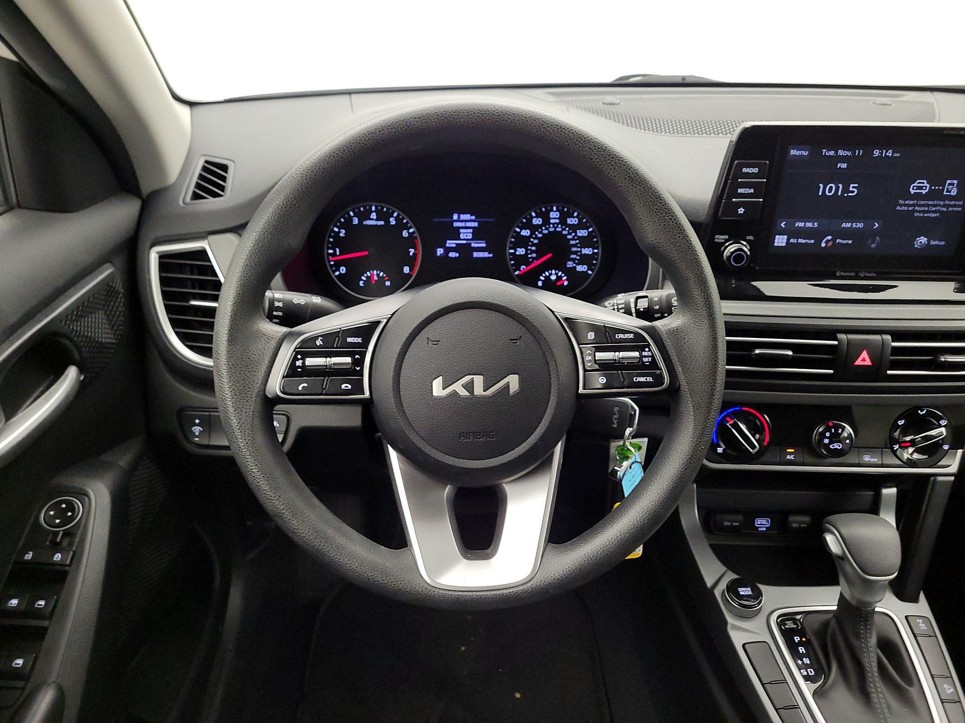 Thumbnail: 2023 Kia Seltos - 10