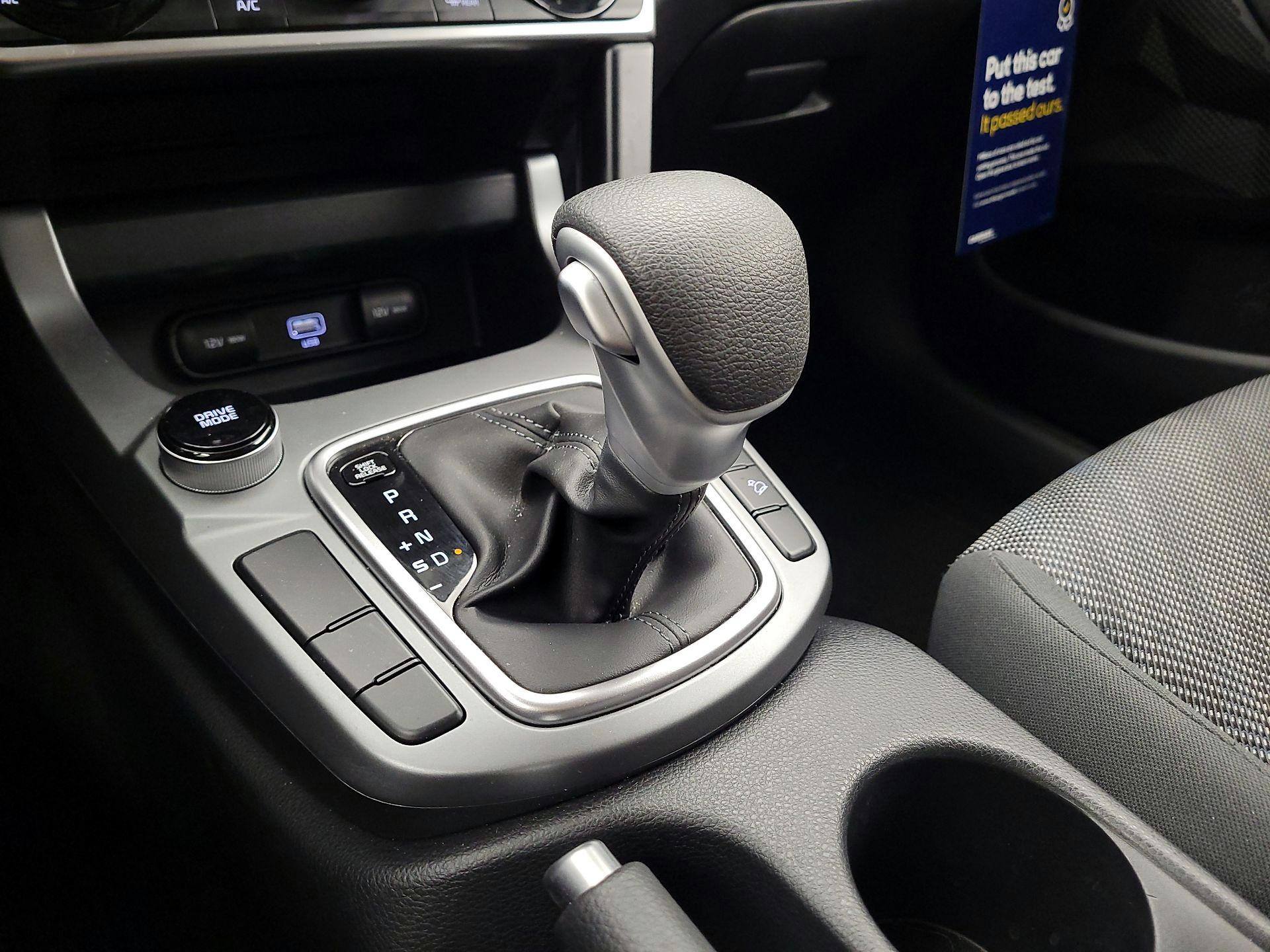 Thumbnail: 2023 Kia Seltos - 17