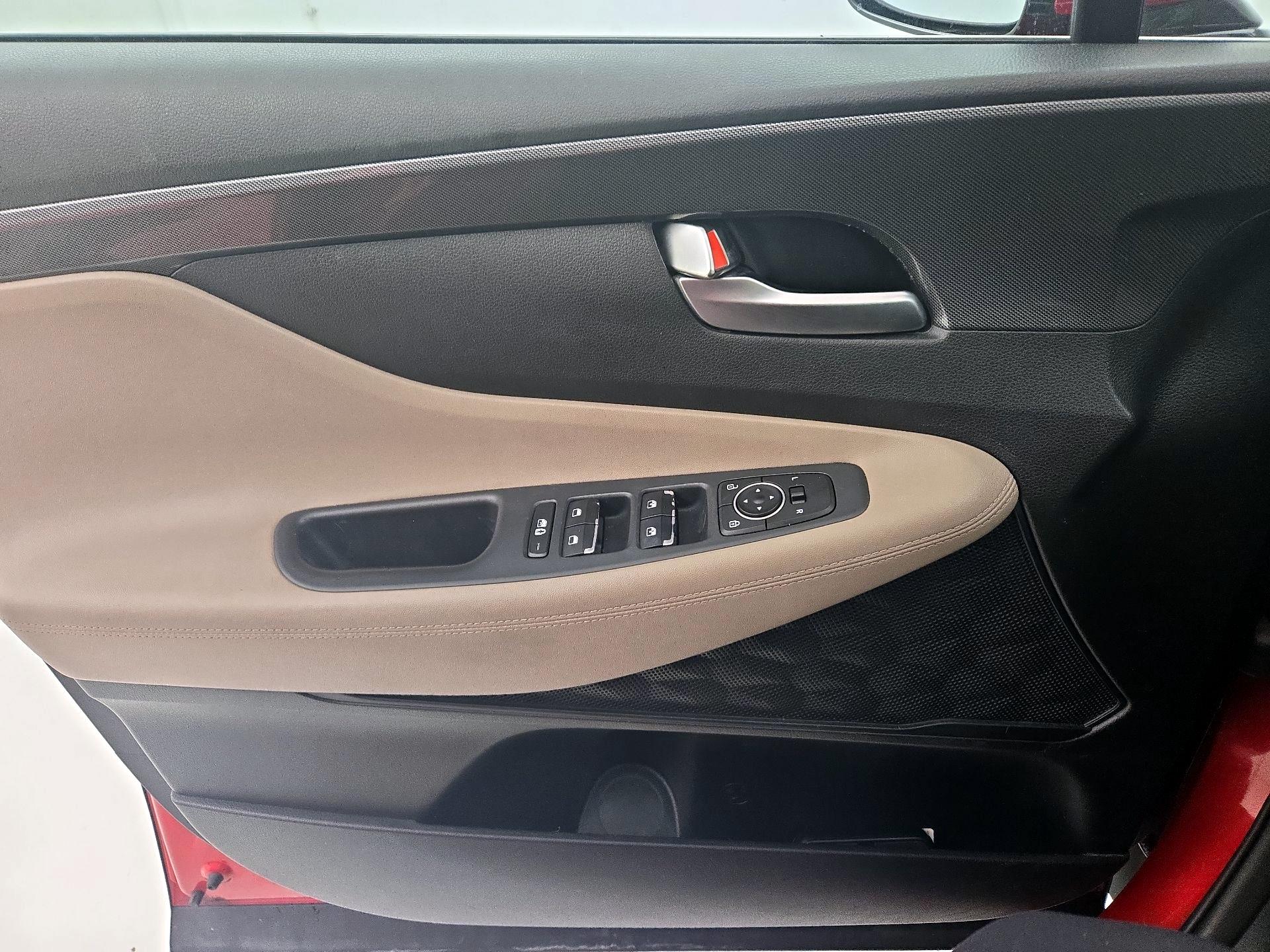 Thumbnail: 2023 Hyundai Santa Fe - 12