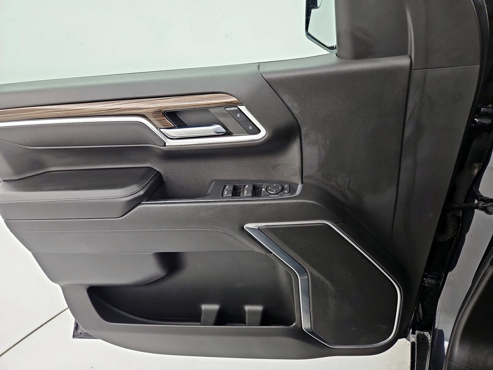 Thumbnail: 2022 Chevrolet Silverado 1500 - 12