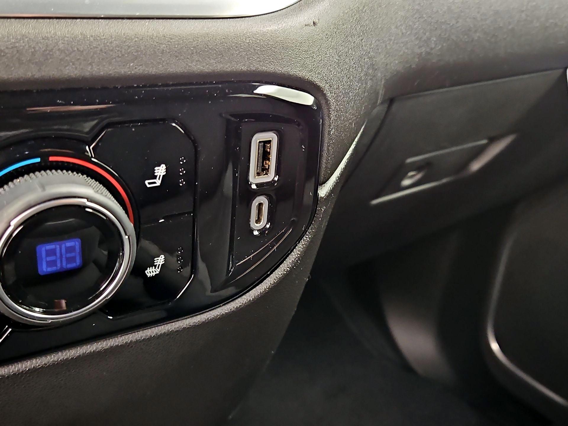 Thumbnail: 2022 Chevrolet Silverado 1500 - 18