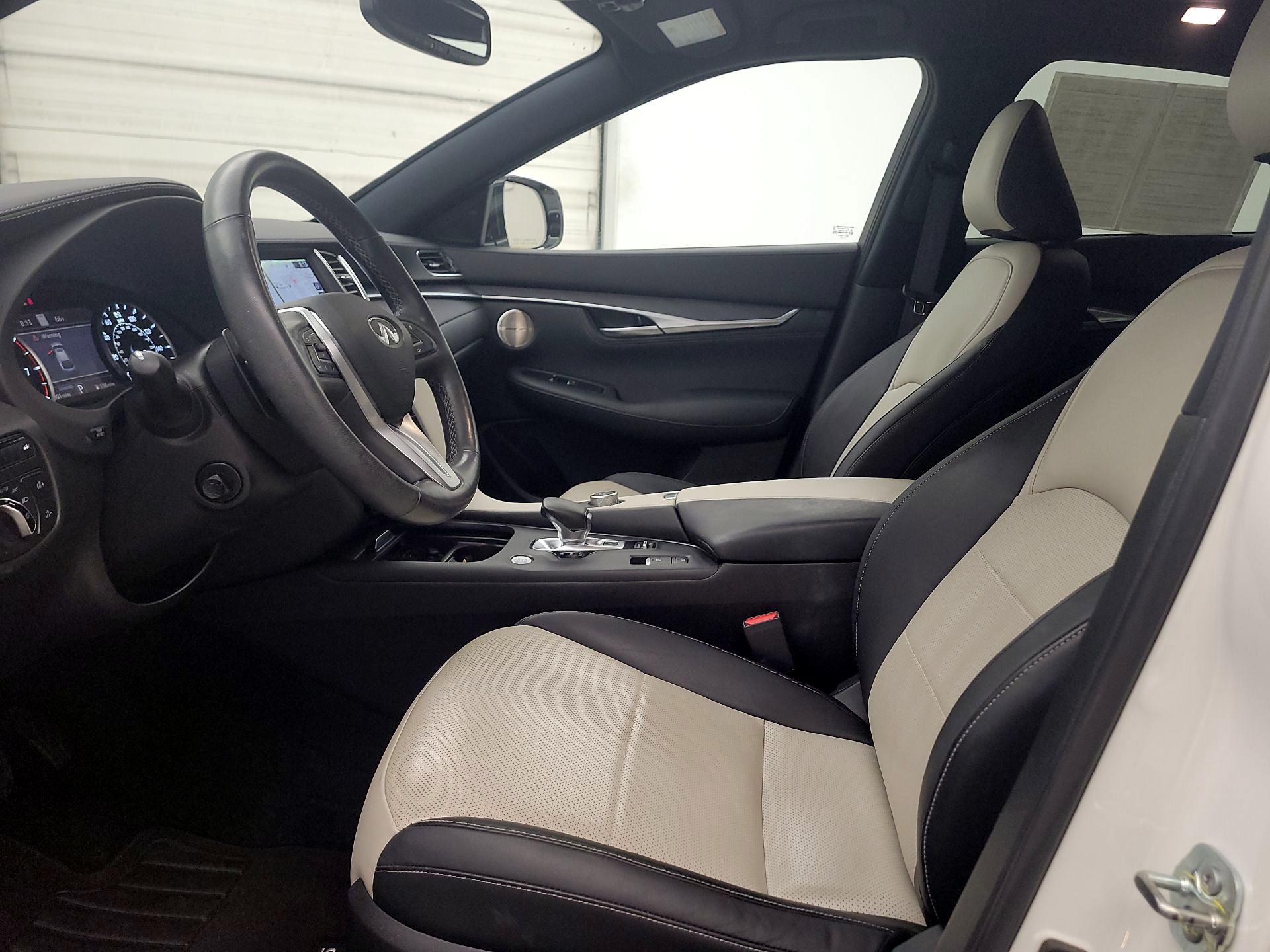 Thumbnail: 2022 INFINITI QX55 - 11