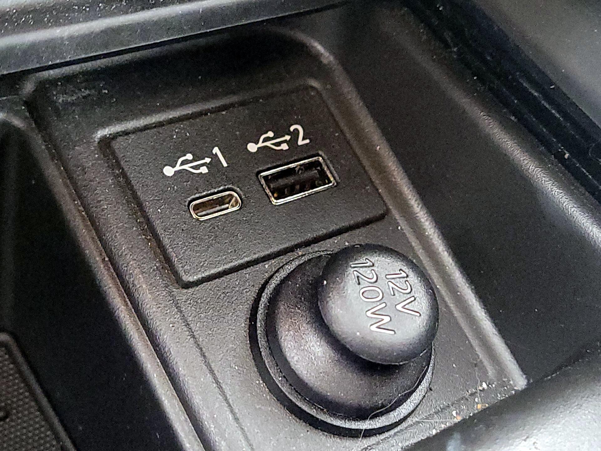 Thumbnail: 2022 INFINITI QX55 - 18