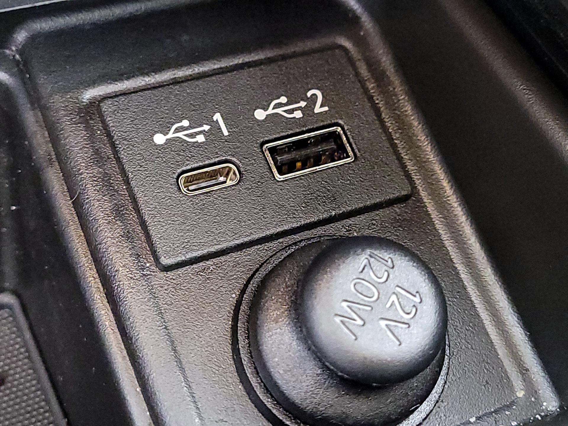 Thumbnail: 2022 INFINITI QX50 - 18