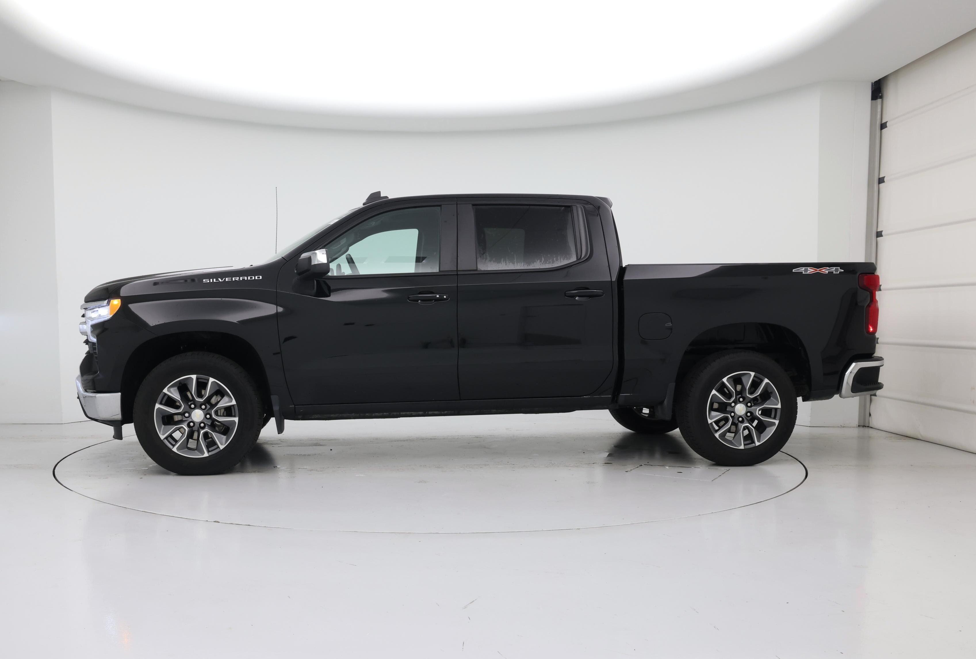 Thumbnail: 2023 Chevrolet Silverado 1500 - 3