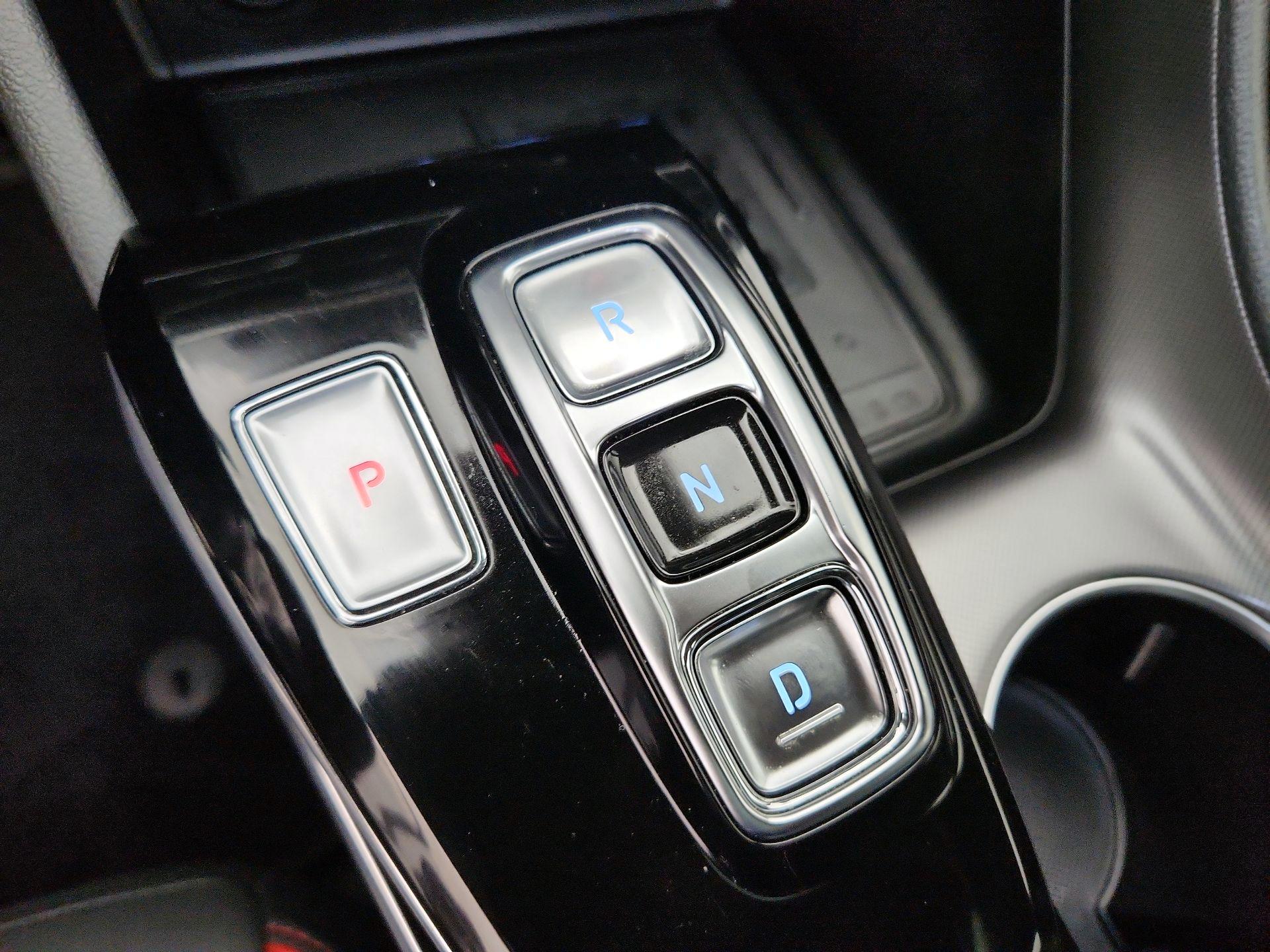 Thumbnail: 2020 Hyundai Sonata - 18