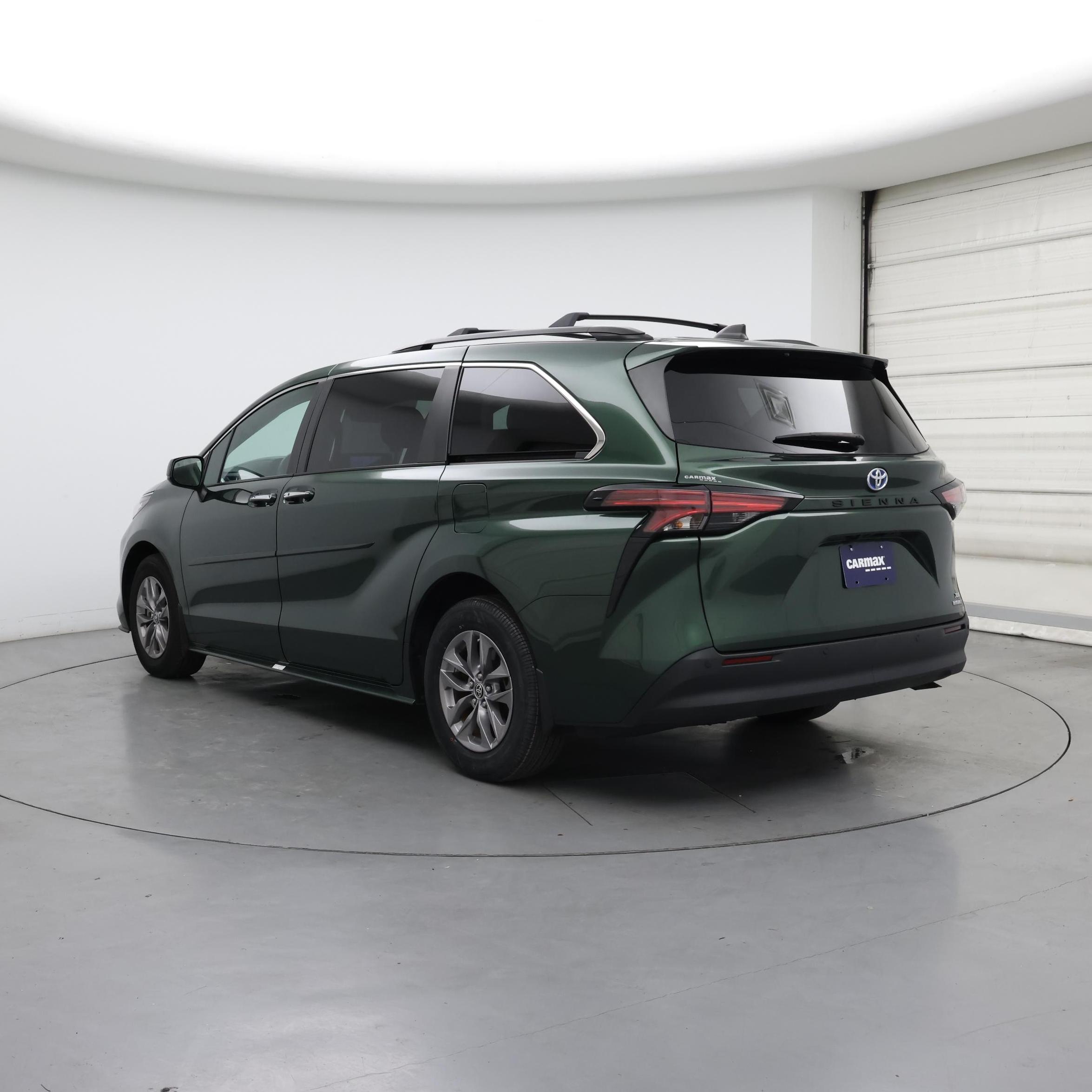 Thumbnail: 2022 Toyota Sienna - 2