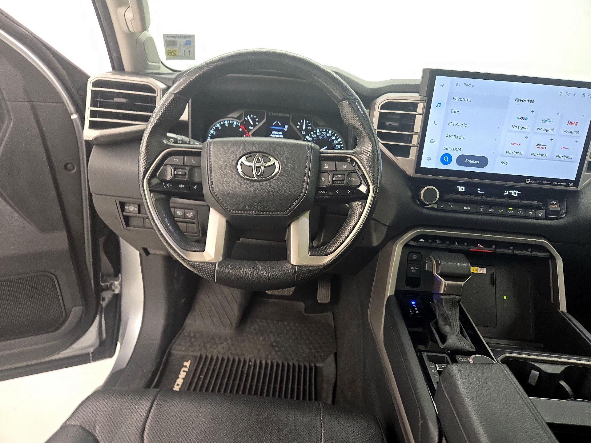 Thumbnail: 2022 Toyota Tundra - 10