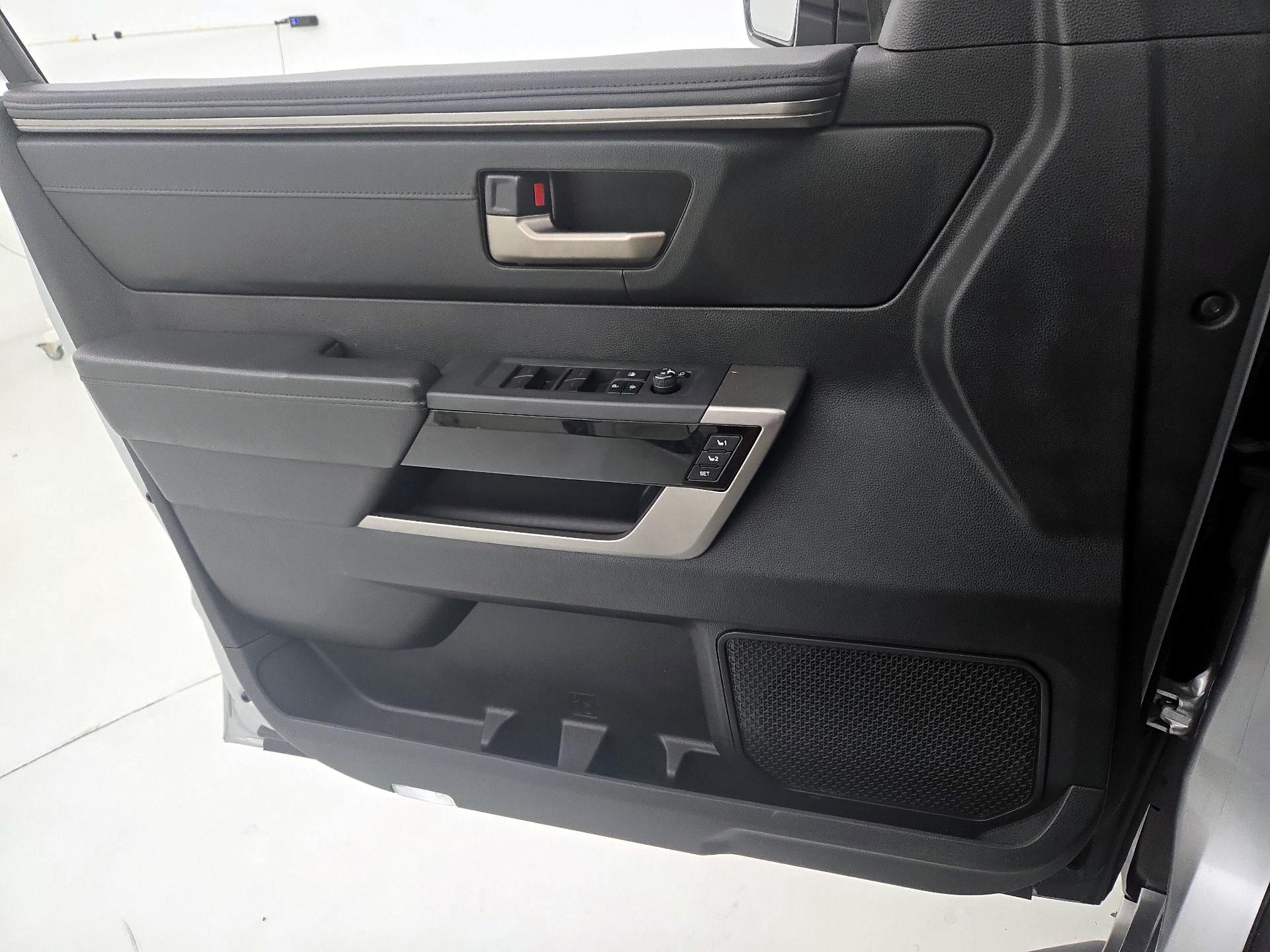 Thumbnail: 2022 Toyota Tundra - 12