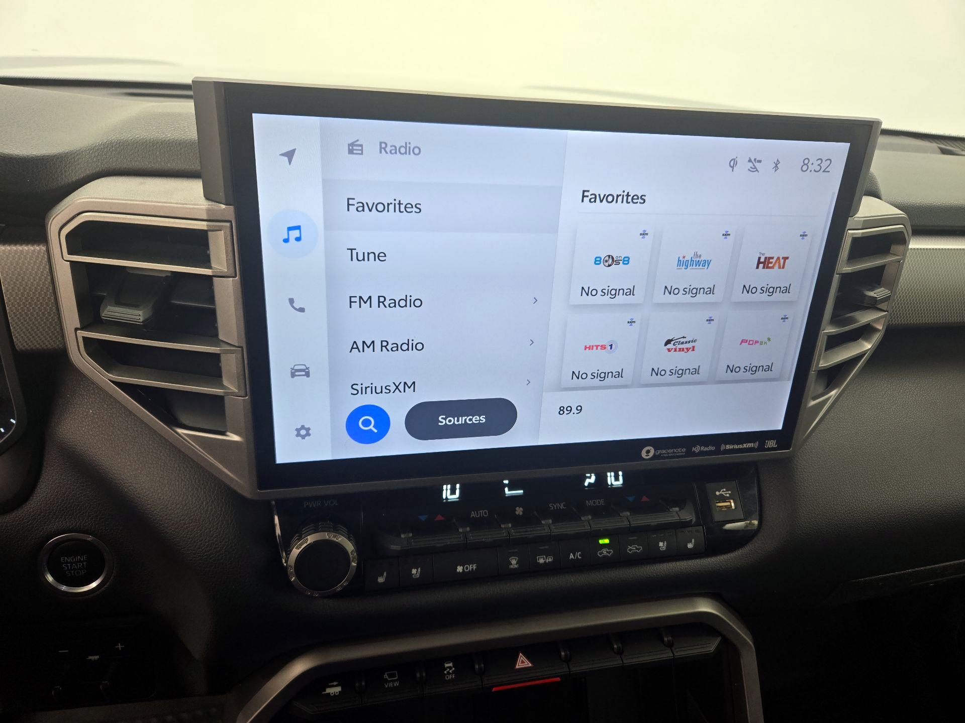 Thumbnail: 2022 Toyota Tundra - 15