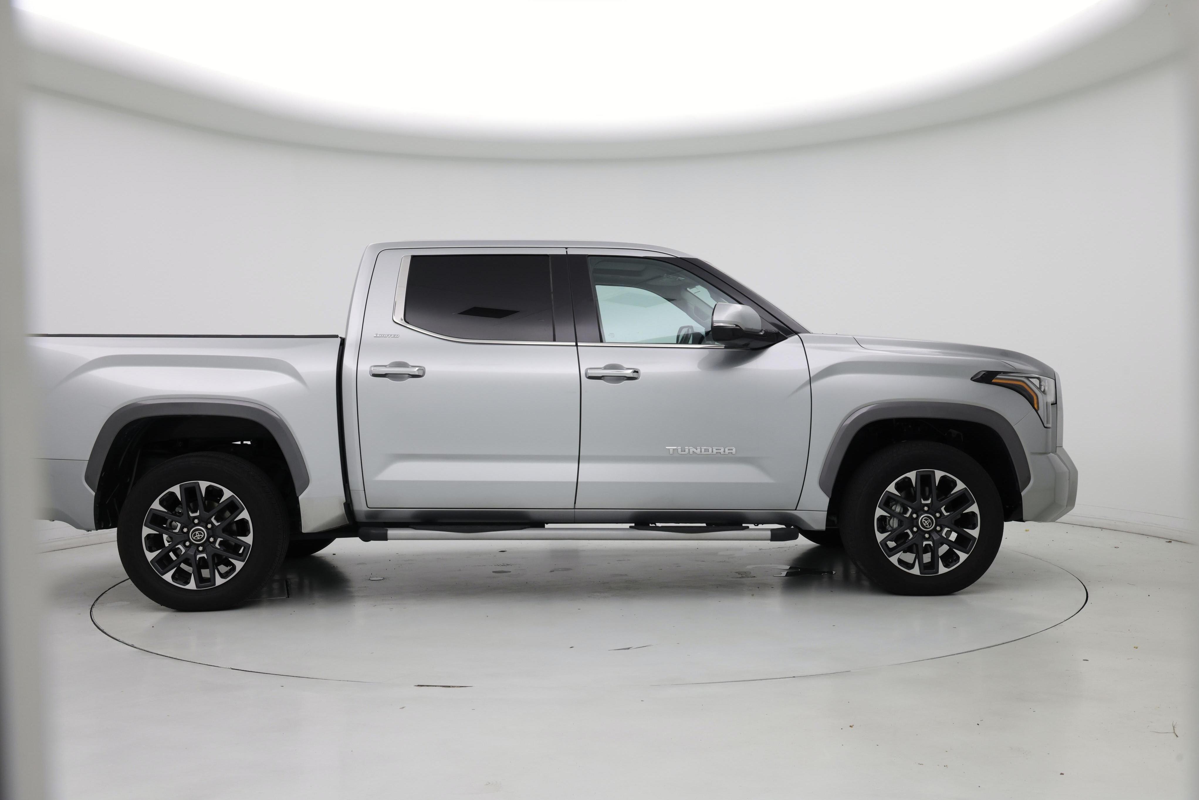 Thumbnail: 2022 Toyota Tundra - 7