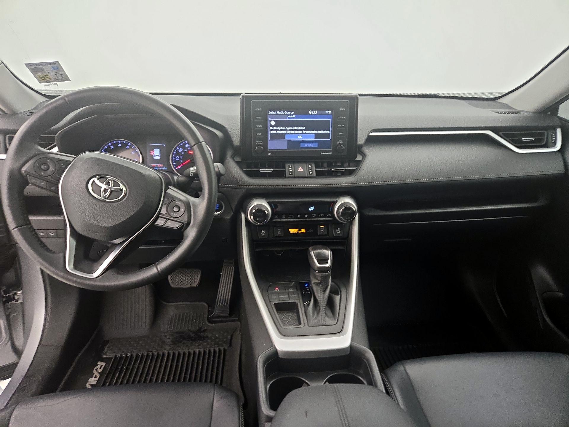 Thumbnail: 2020 Toyota RAV4 - 9