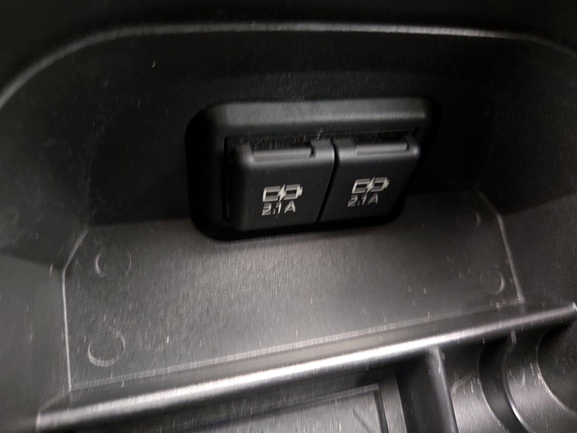 Thumbnail: 2020 Toyota RAV4 - 18