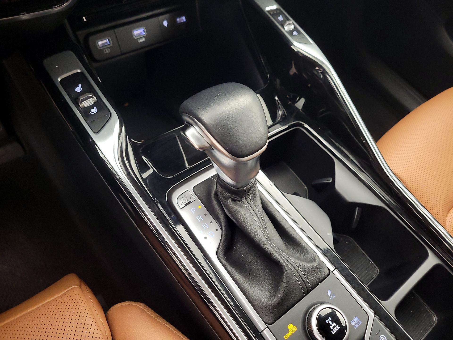 Thumbnail: 2023 Kia Sorento - 17