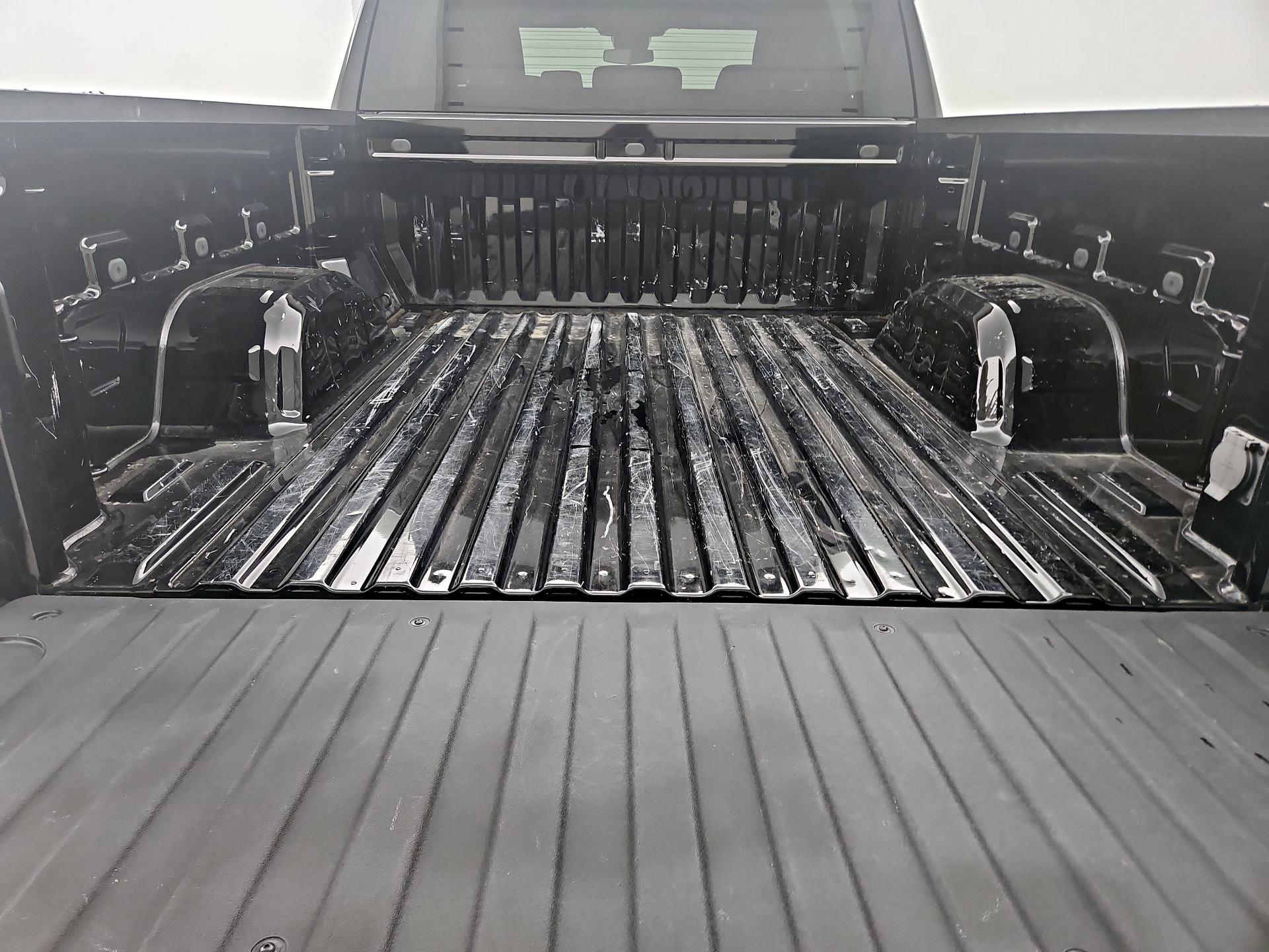 Thumbnail: 2023 Chevrolet Silverado 1500 - 20