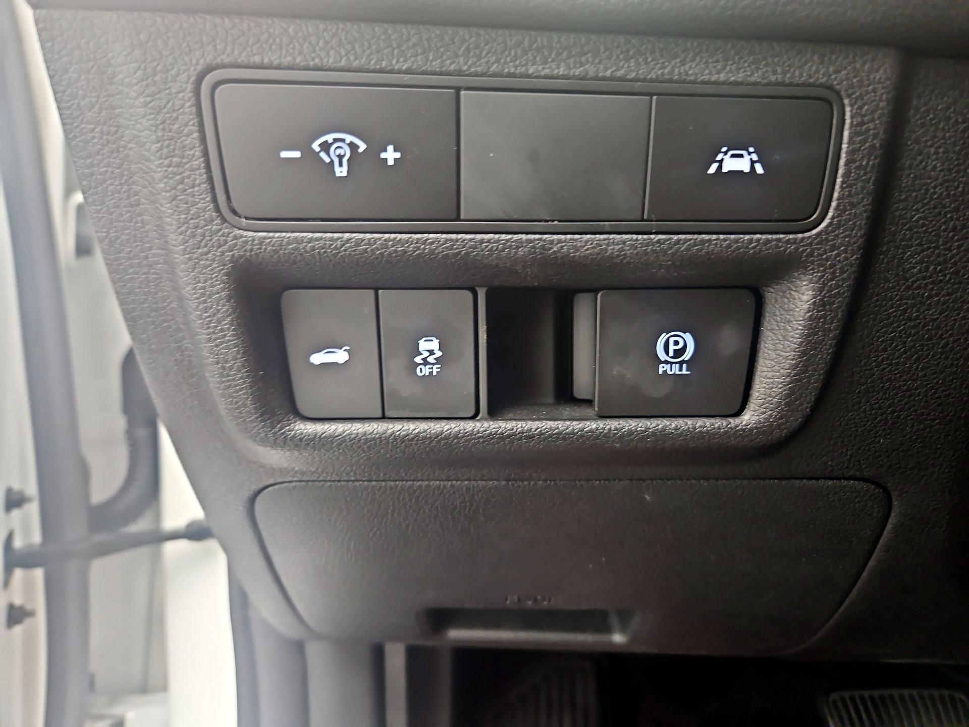 Thumbnail: 2023 Hyundai Sonata - 13