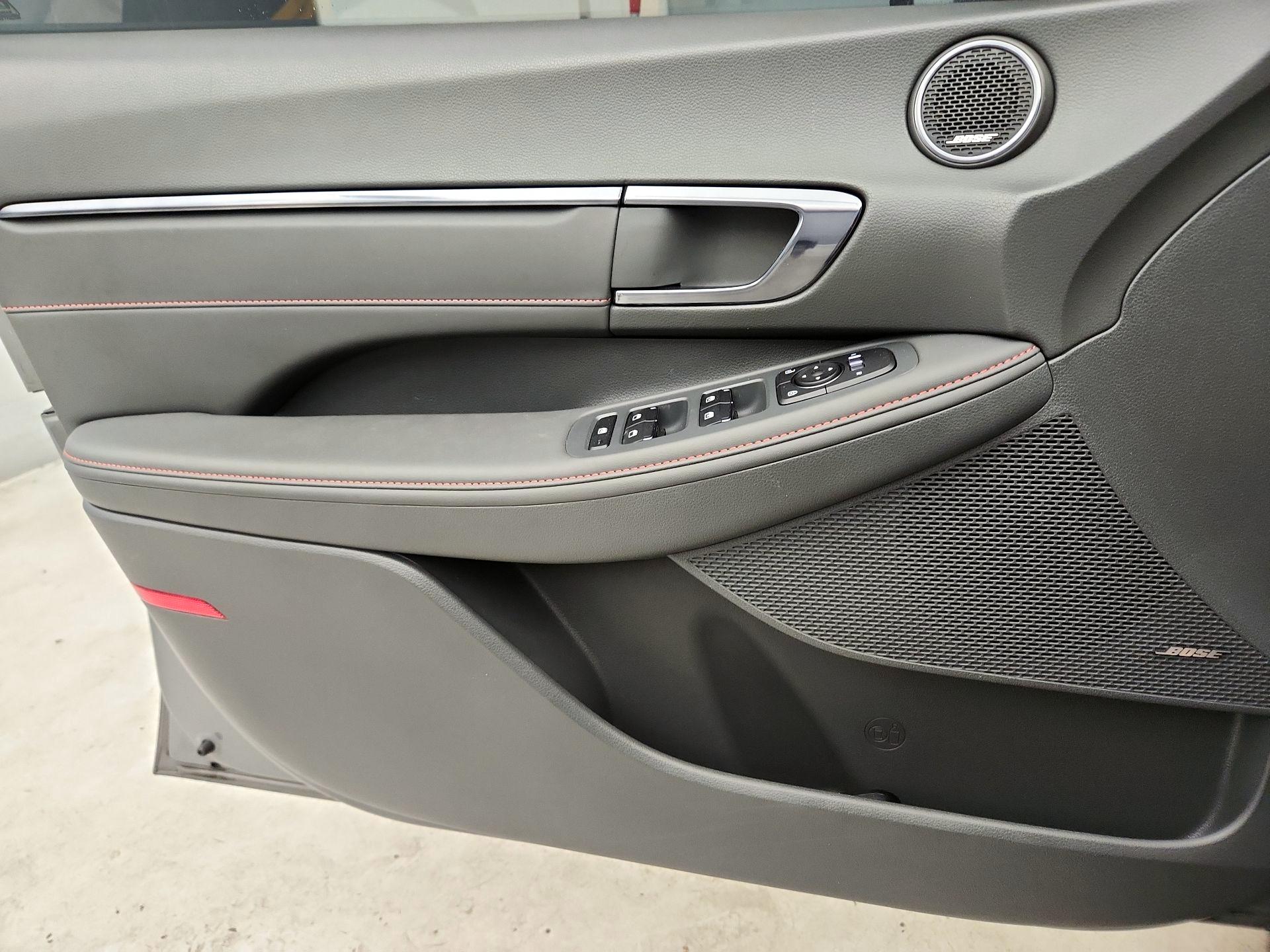 Thumbnail: 2022 Hyundai Sonata - 12