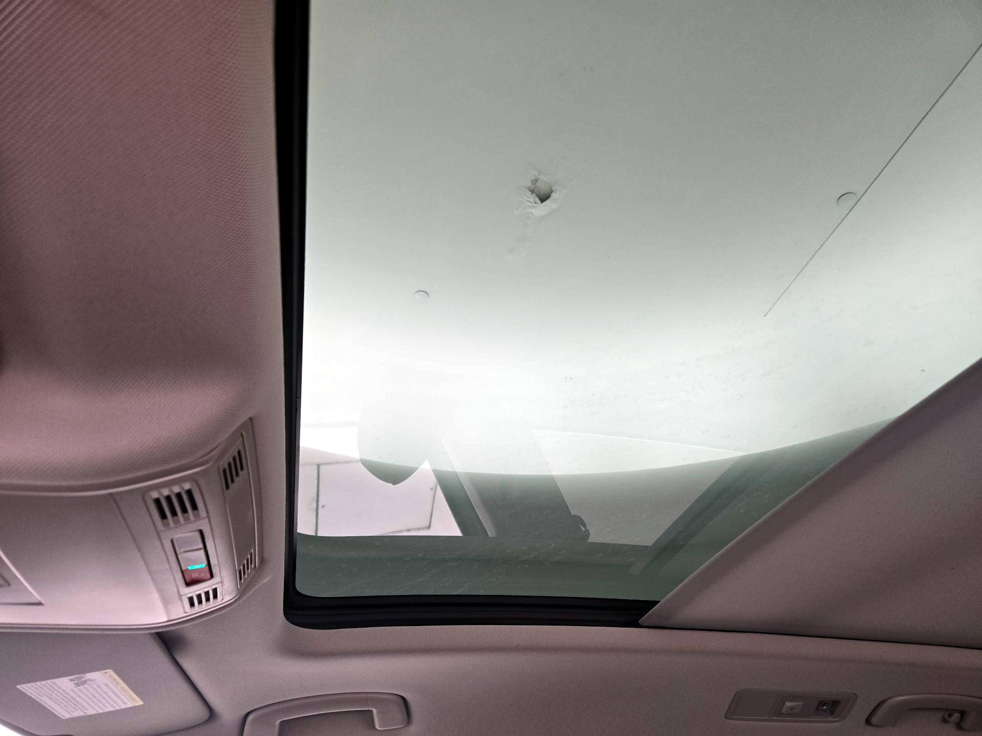 Thumbnail: 2022 Volkswagen Tiguan - 19