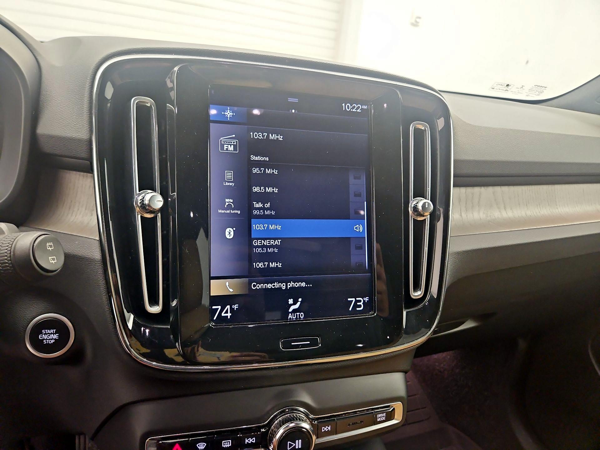 Thumbnail: 2020 Volvo XC40 - 15