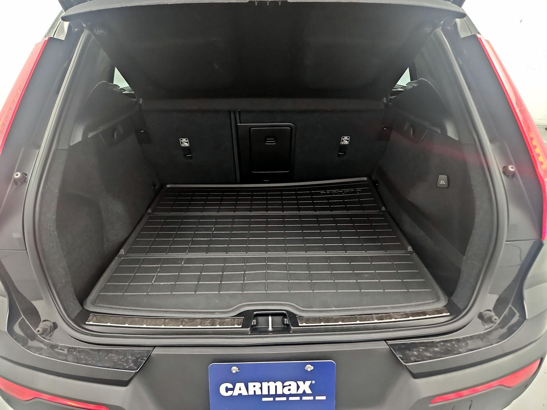 Thumbnail: 2020 Volvo XC40 - 20