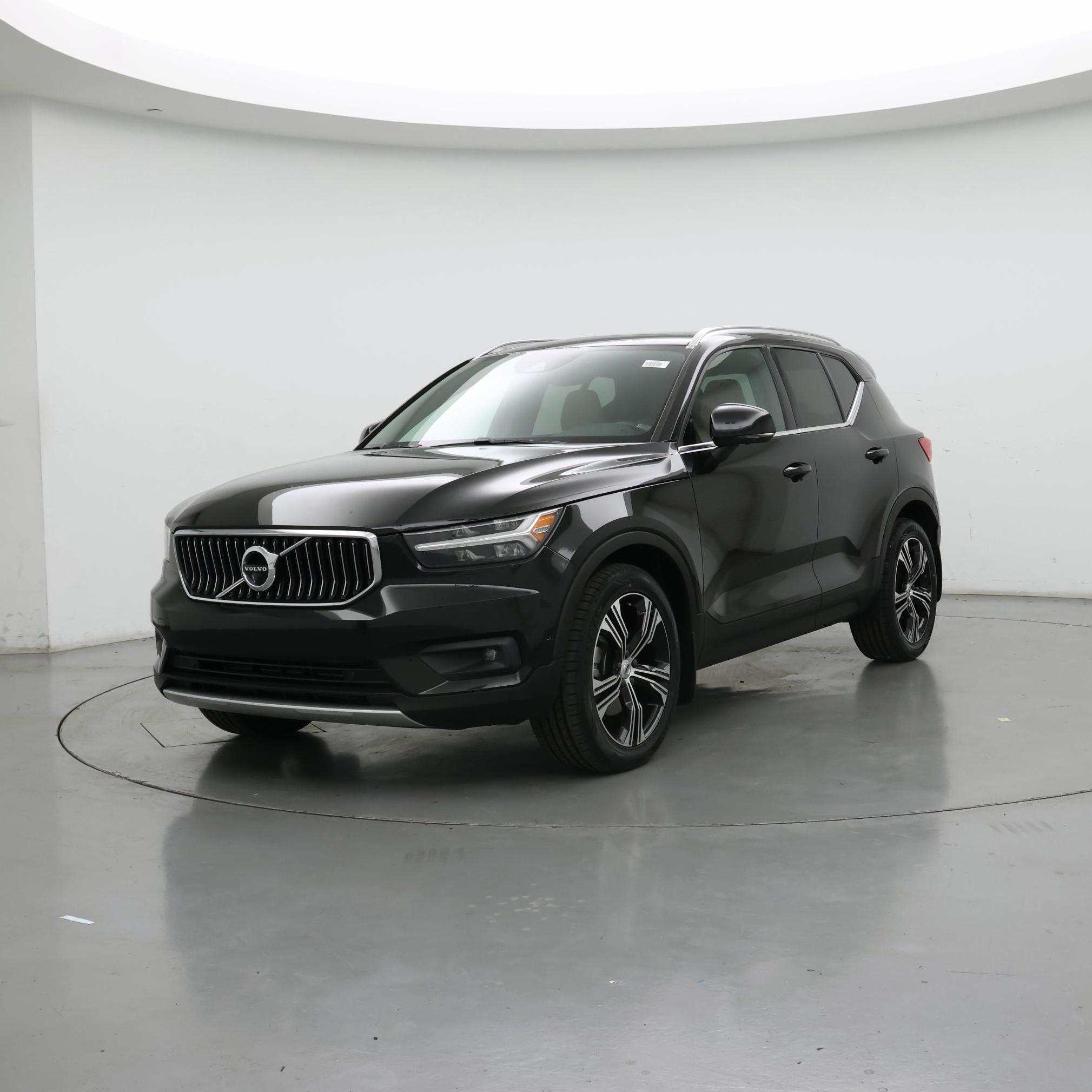 Thumbnail: 2020 Volvo XC40 - 4