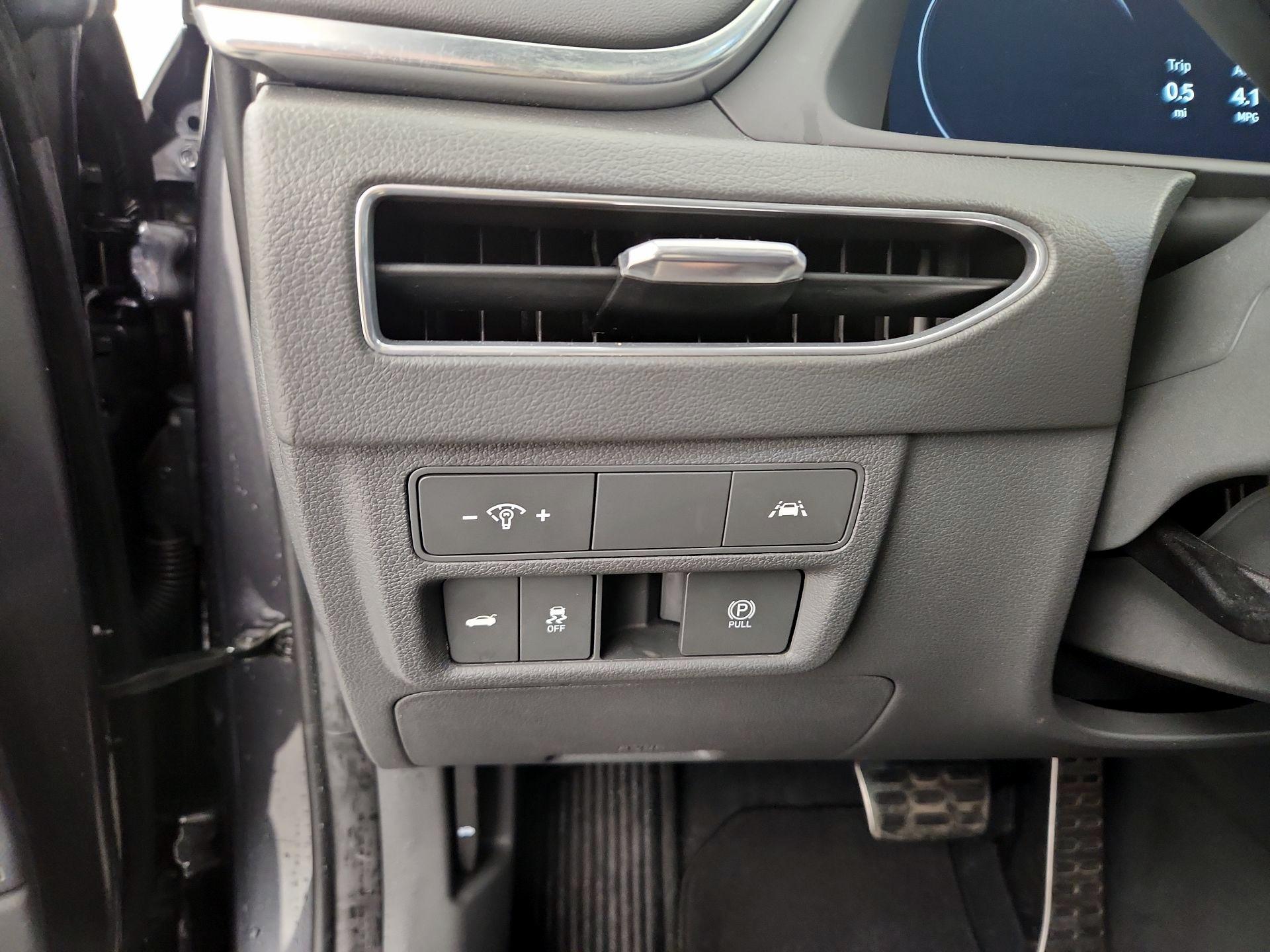 Thumbnail: 2022 Hyundai Sonata - 13