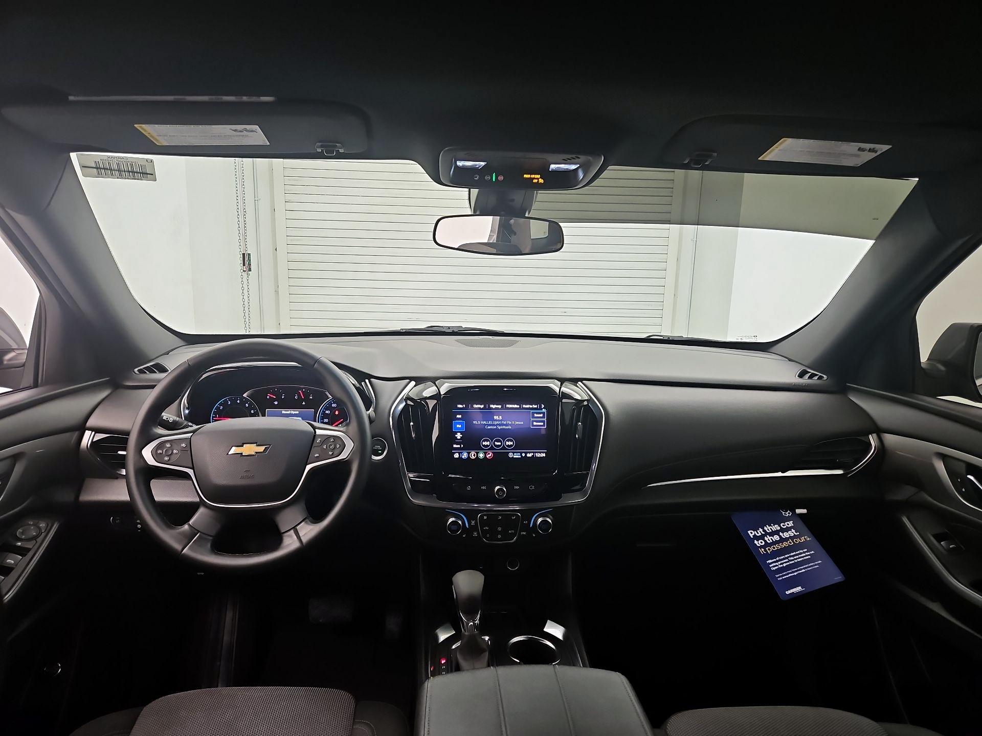 Thumbnail: 2023 Chevrolet Traverse - 9