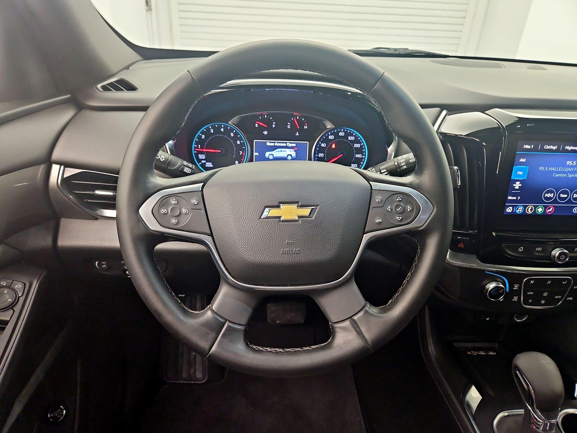 Thumbnail: 2023 Chevrolet Traverse - 10