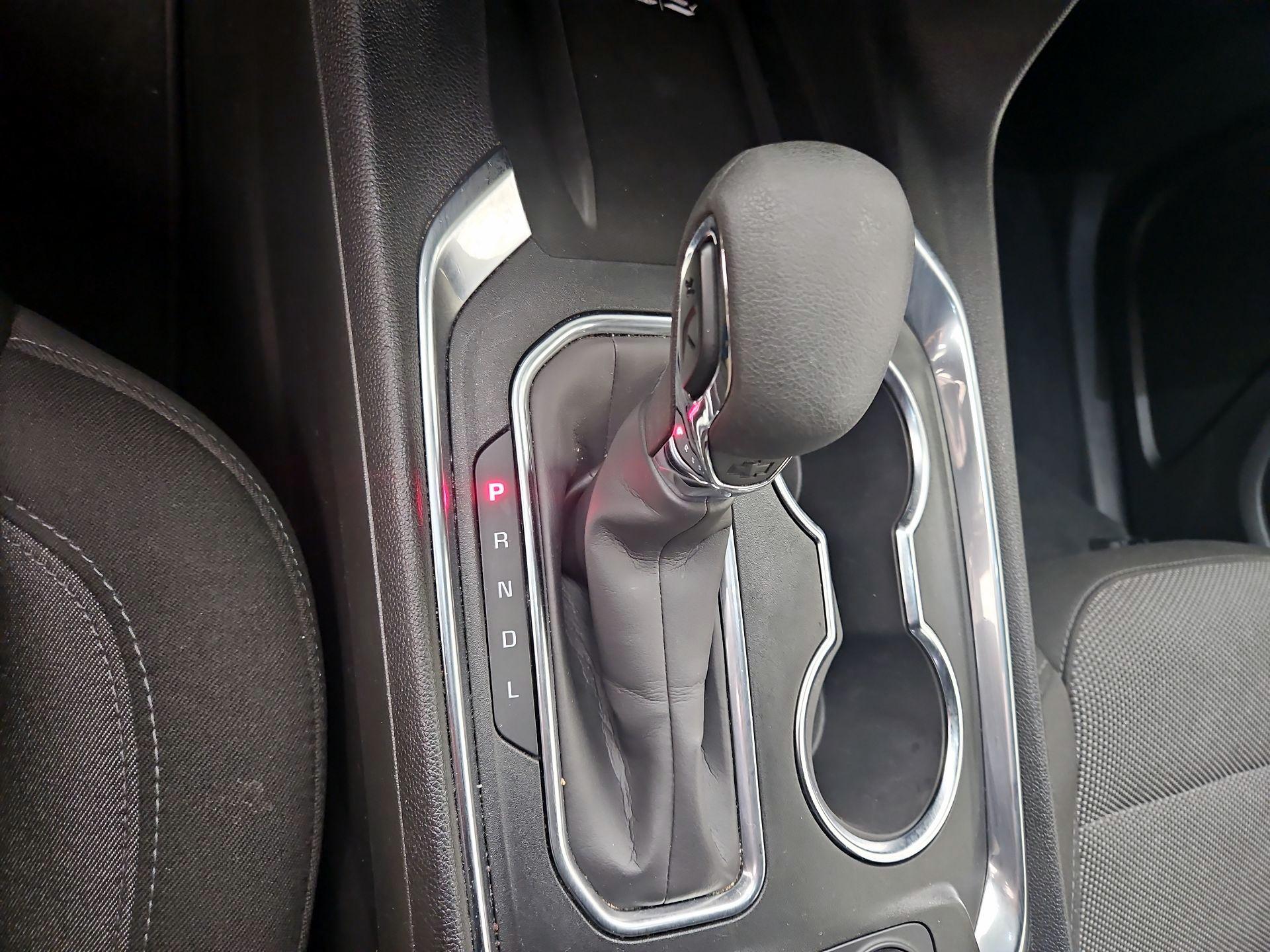 Thumbnail: 2023 Chevrolet Traverse - 17