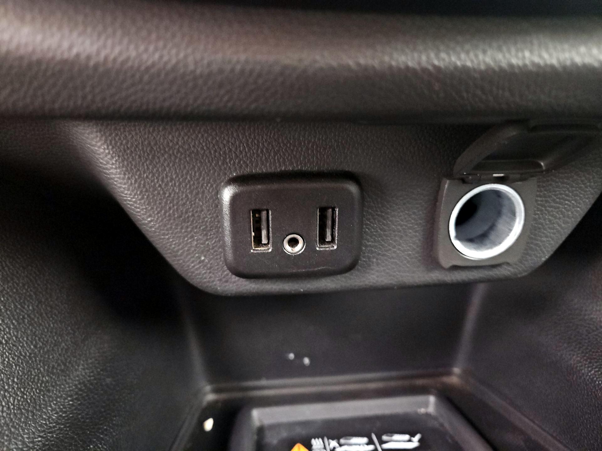 Thumbnail: 2023 Chevrolet Traverse - 18