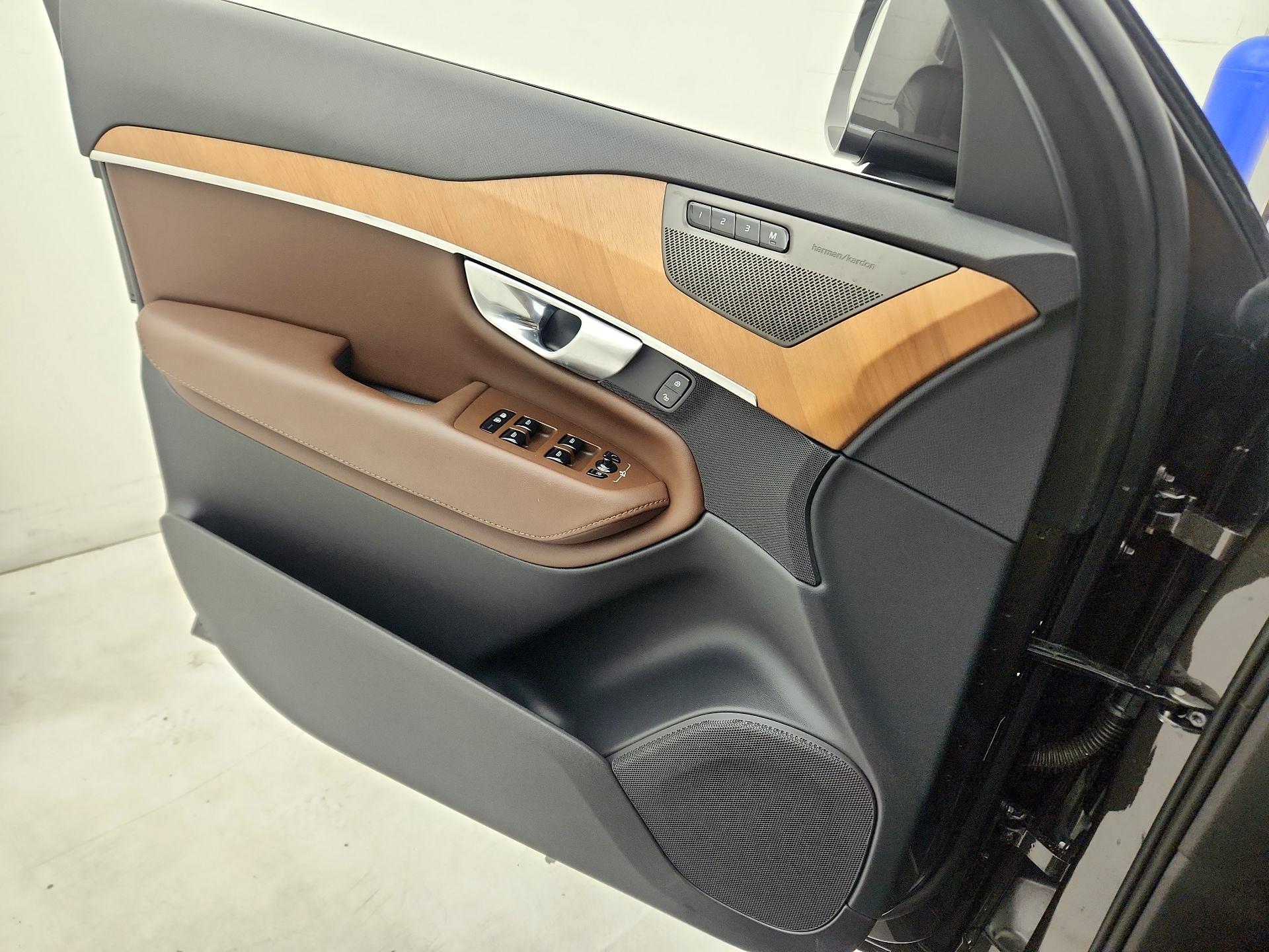 Thumbnail: 2024 Volvo XC90 - 12