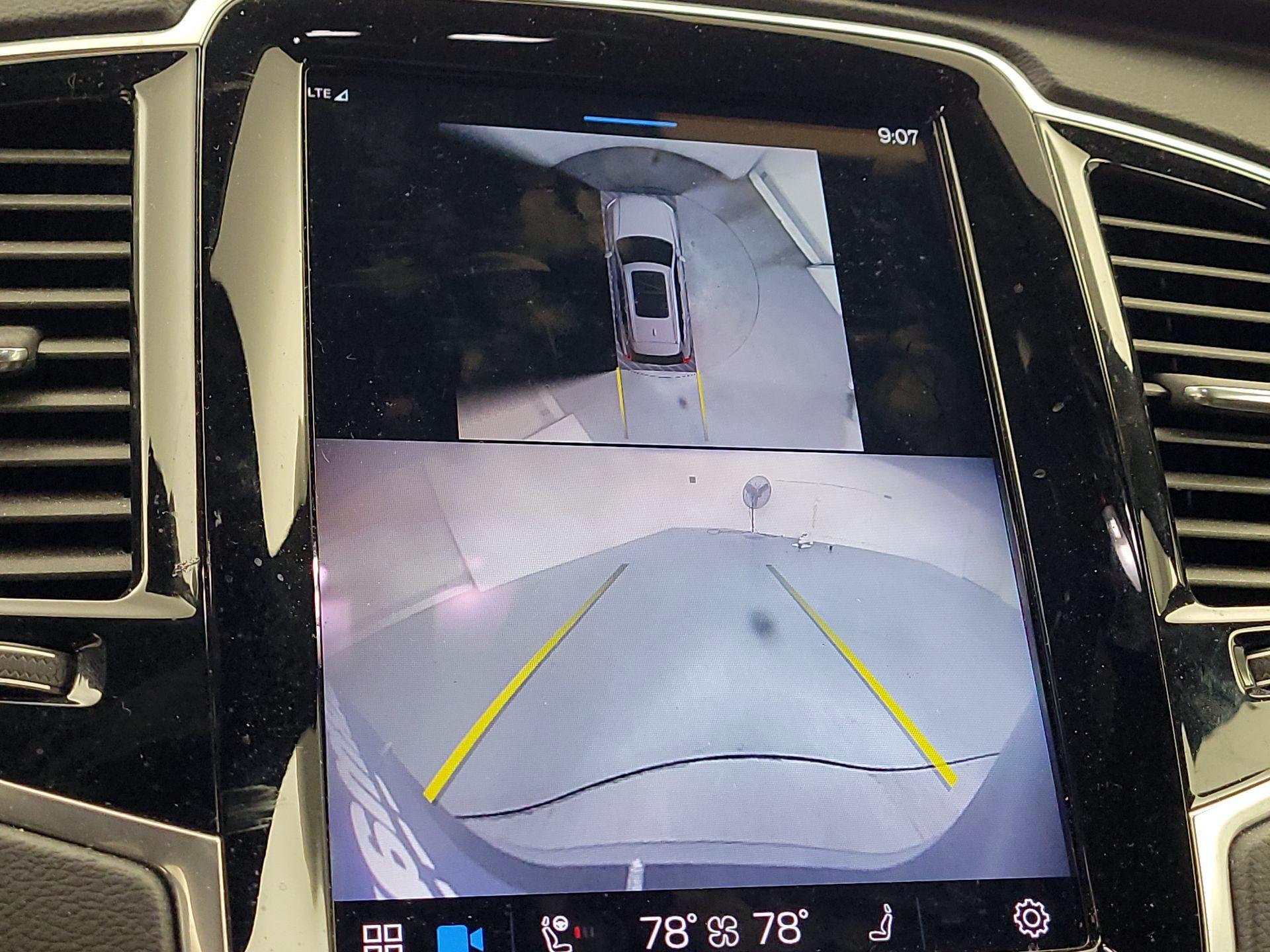 Thumbnail: 2024 Volvo XC90 - 14