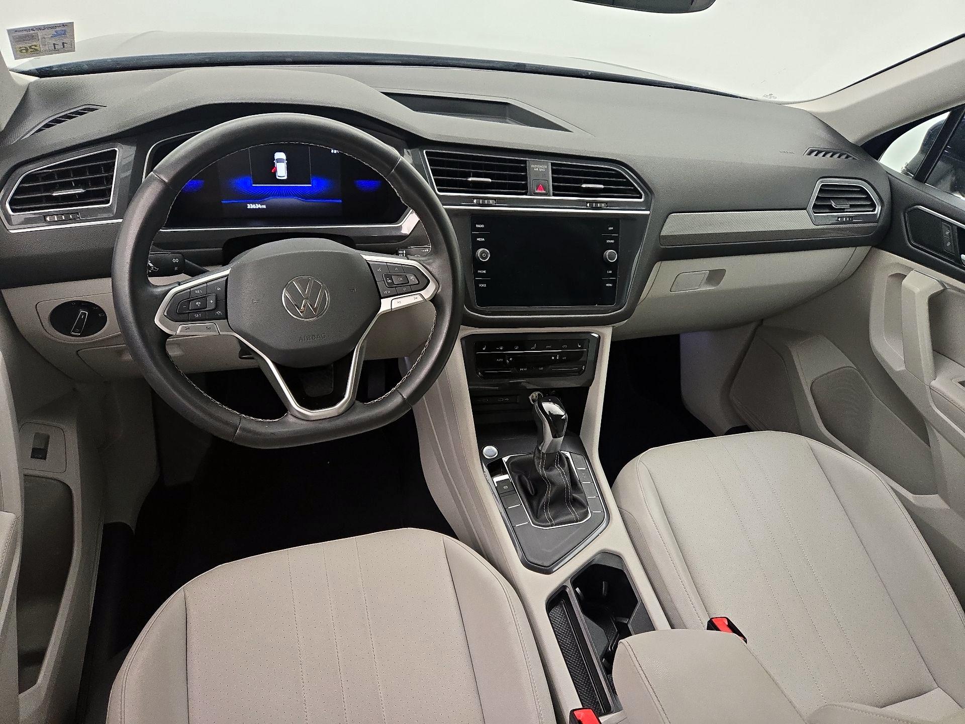 Thumbnail: 2022 Volkswagen Tiguan - 9