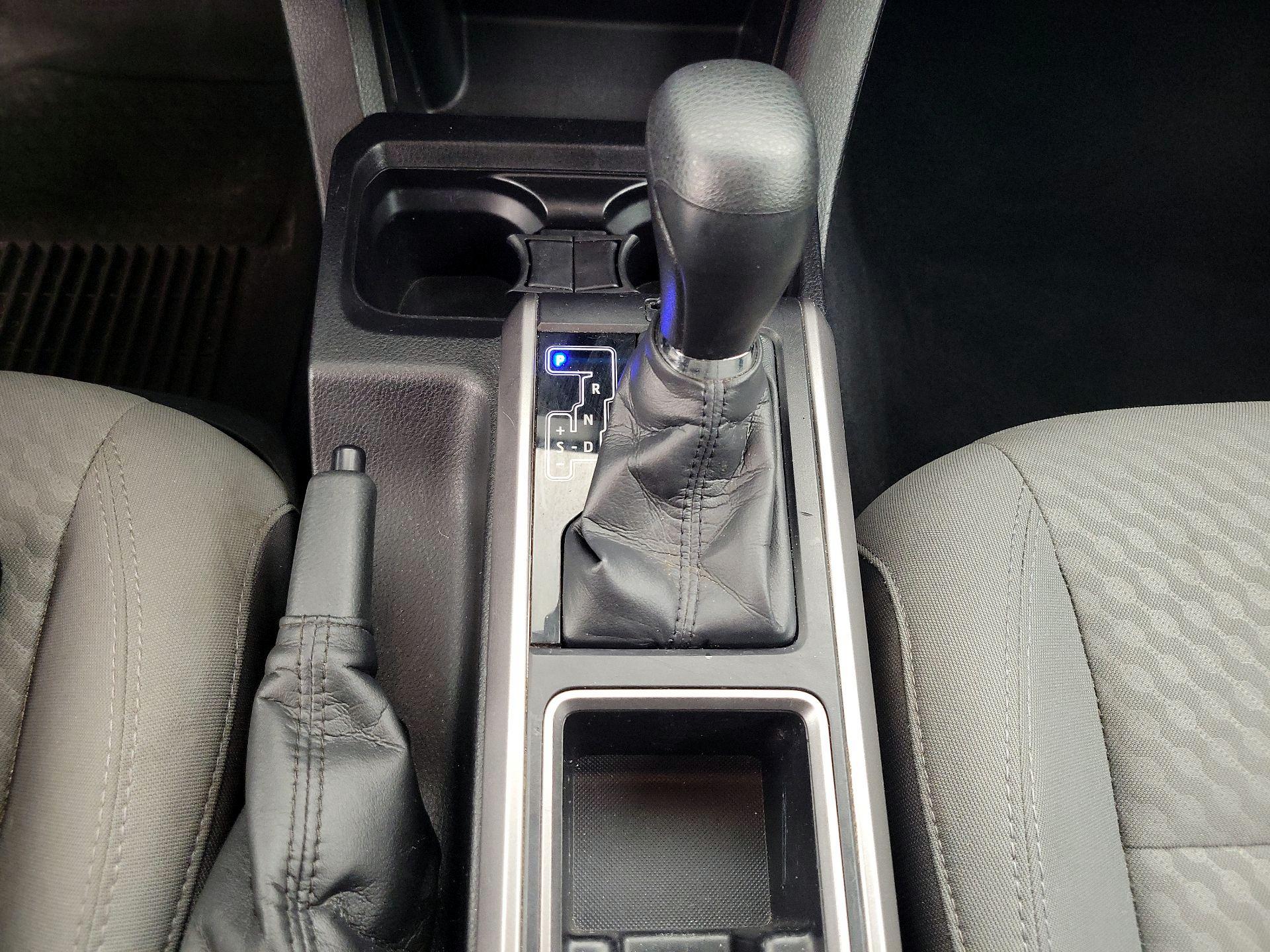 Thumbnail: 2021 Toyota Tacoma - 17