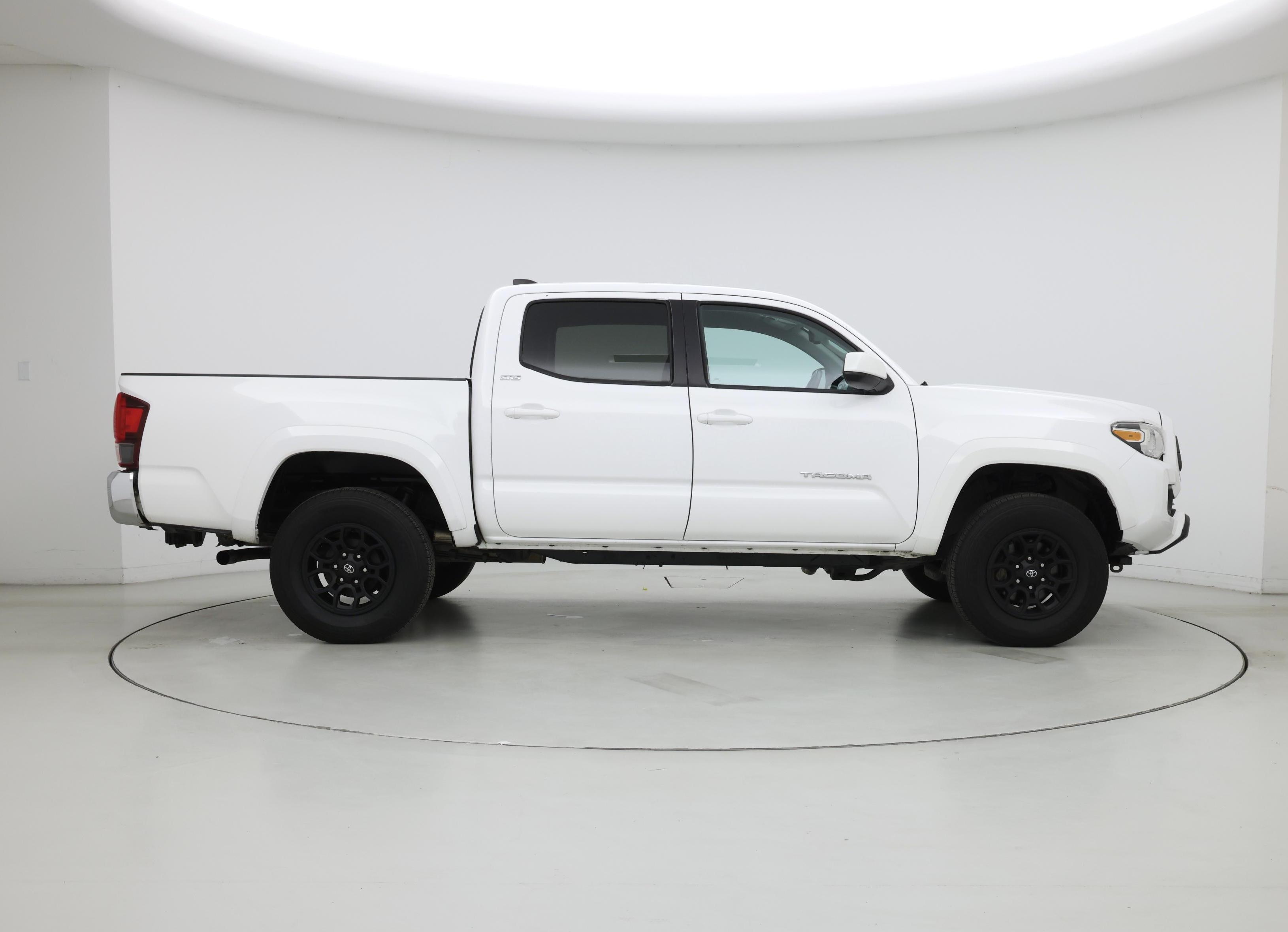 Thumbnail: 2021 Toyota Tacoma - 7