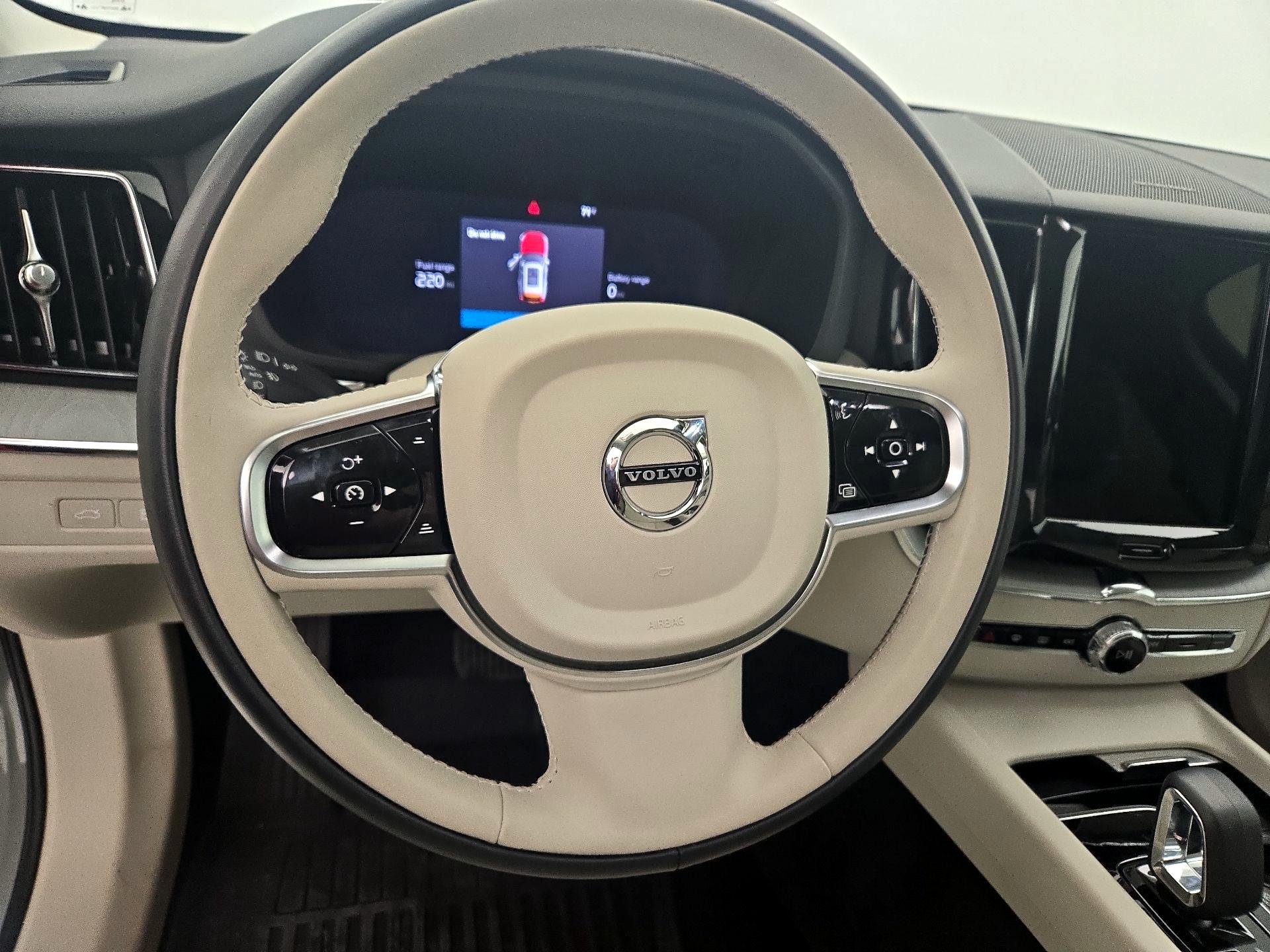 Thumbnail: 2024 Volvo XC60 - 10