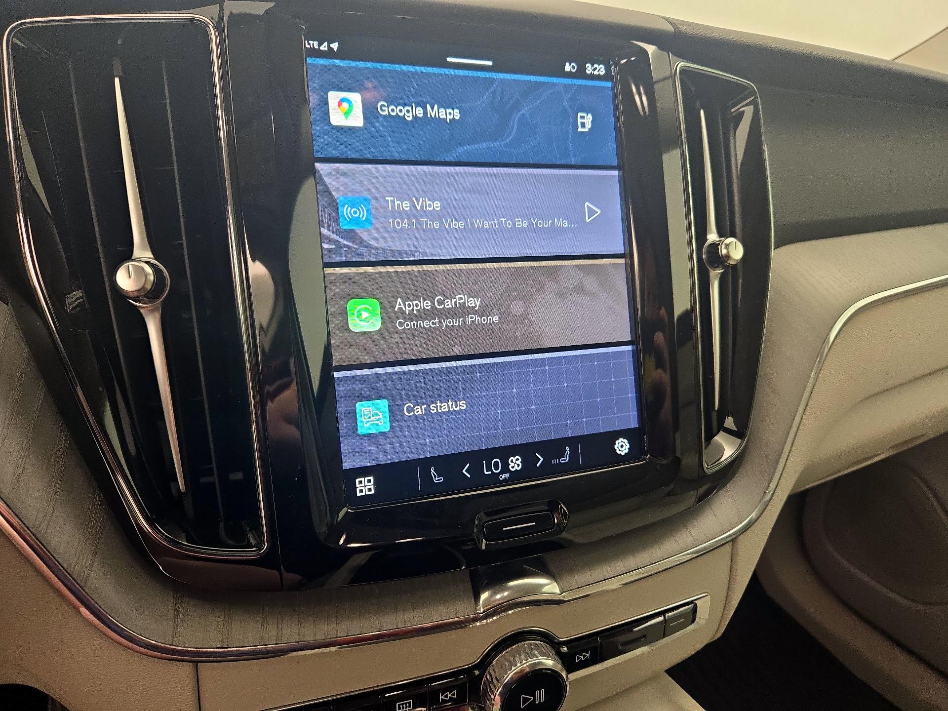 Thumbnail: 2024 Volvo XC60 - 16