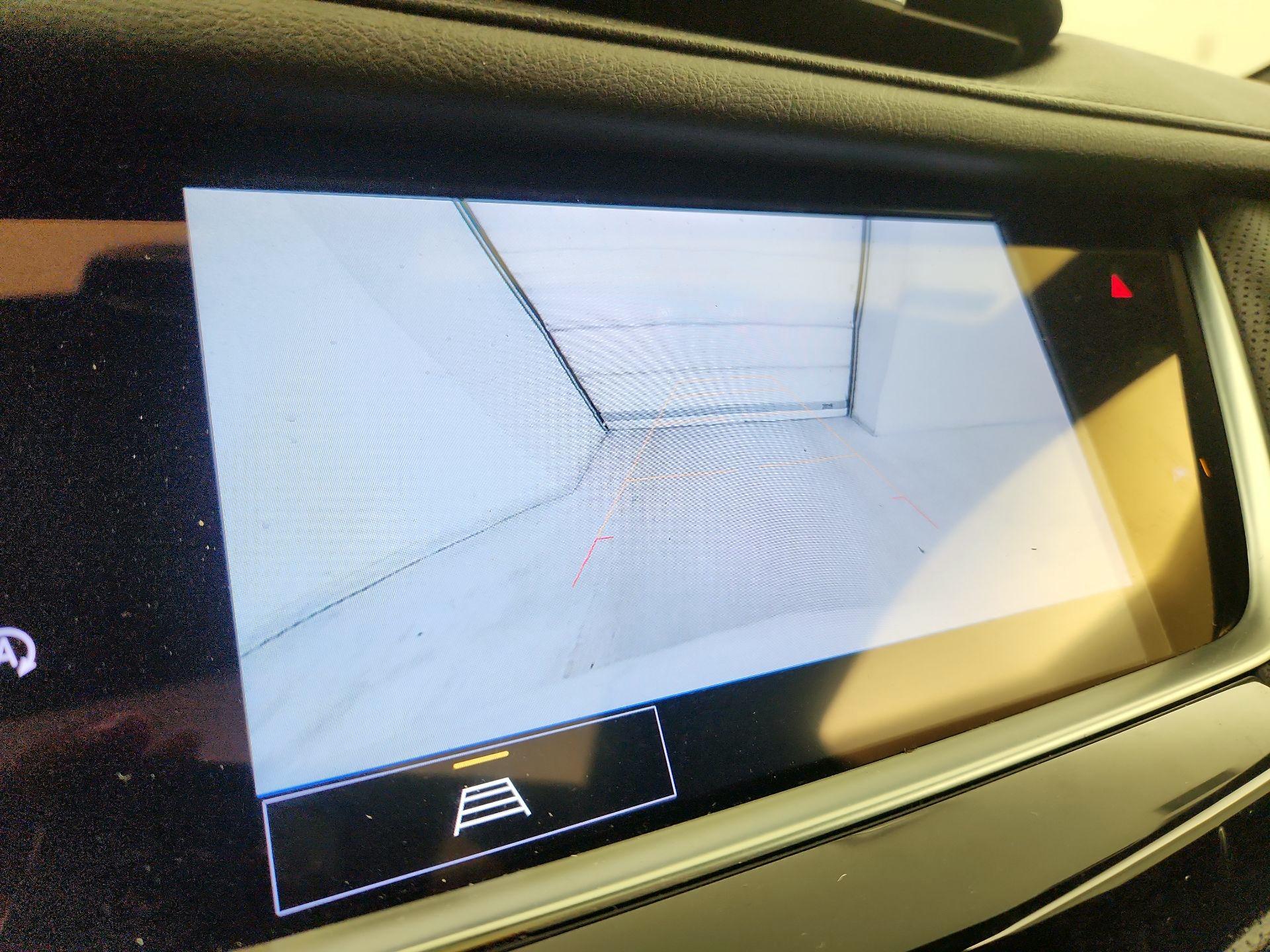 Thumbnail: 2022 Cadillac XT6 - 14