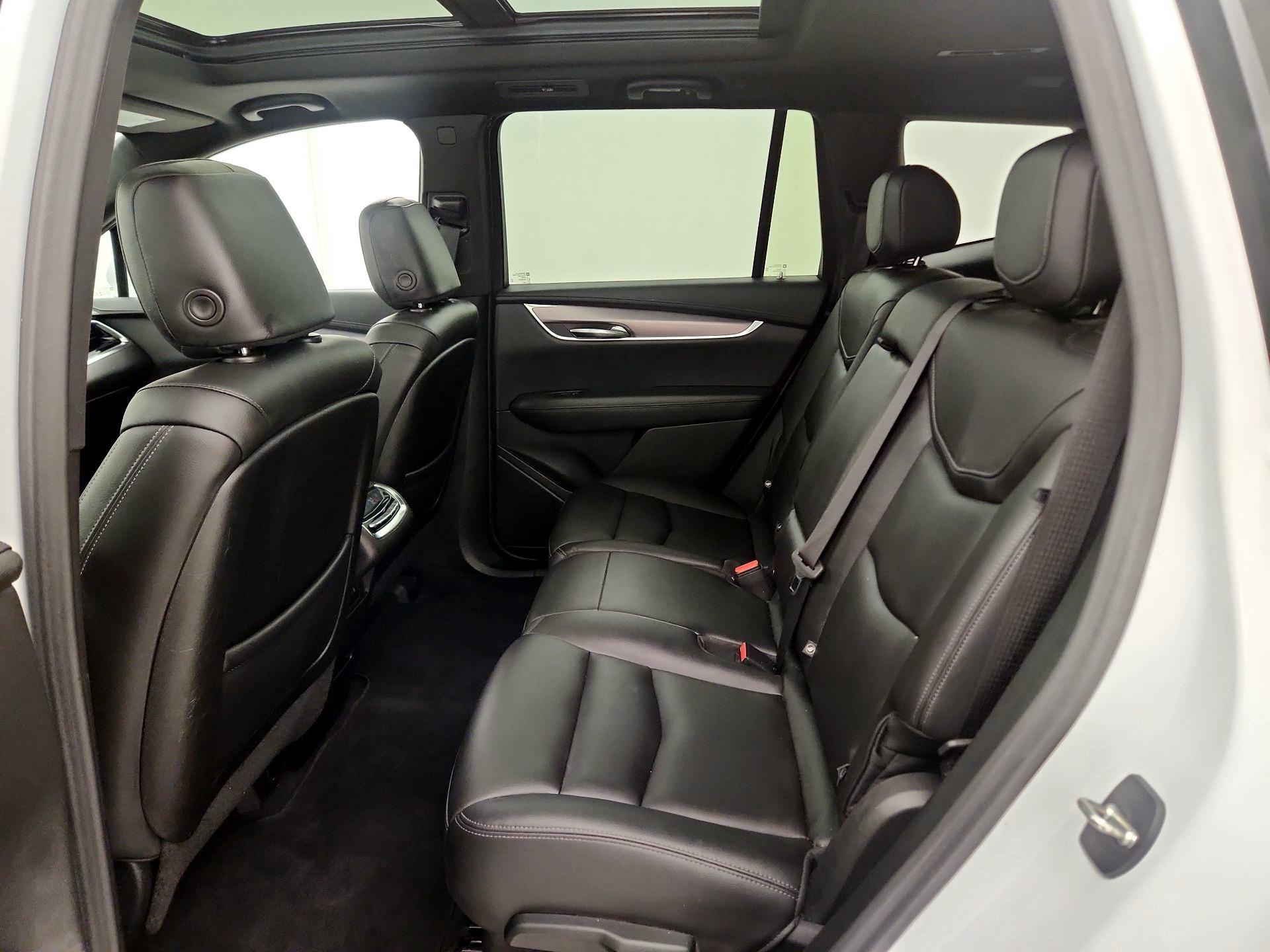 Thumbnail: 2022 Cadillac XT6 - 20