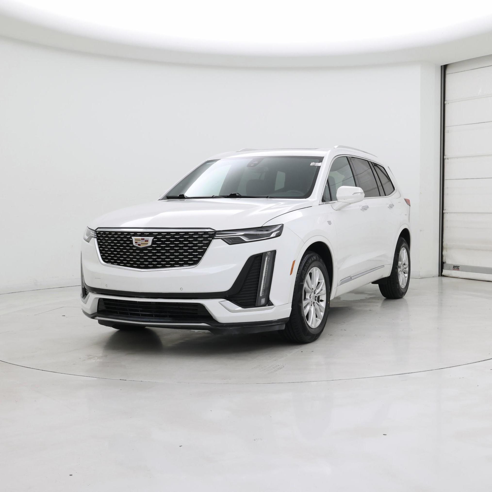 Thumbnail: 2022 Cadillac XT6 - 4
