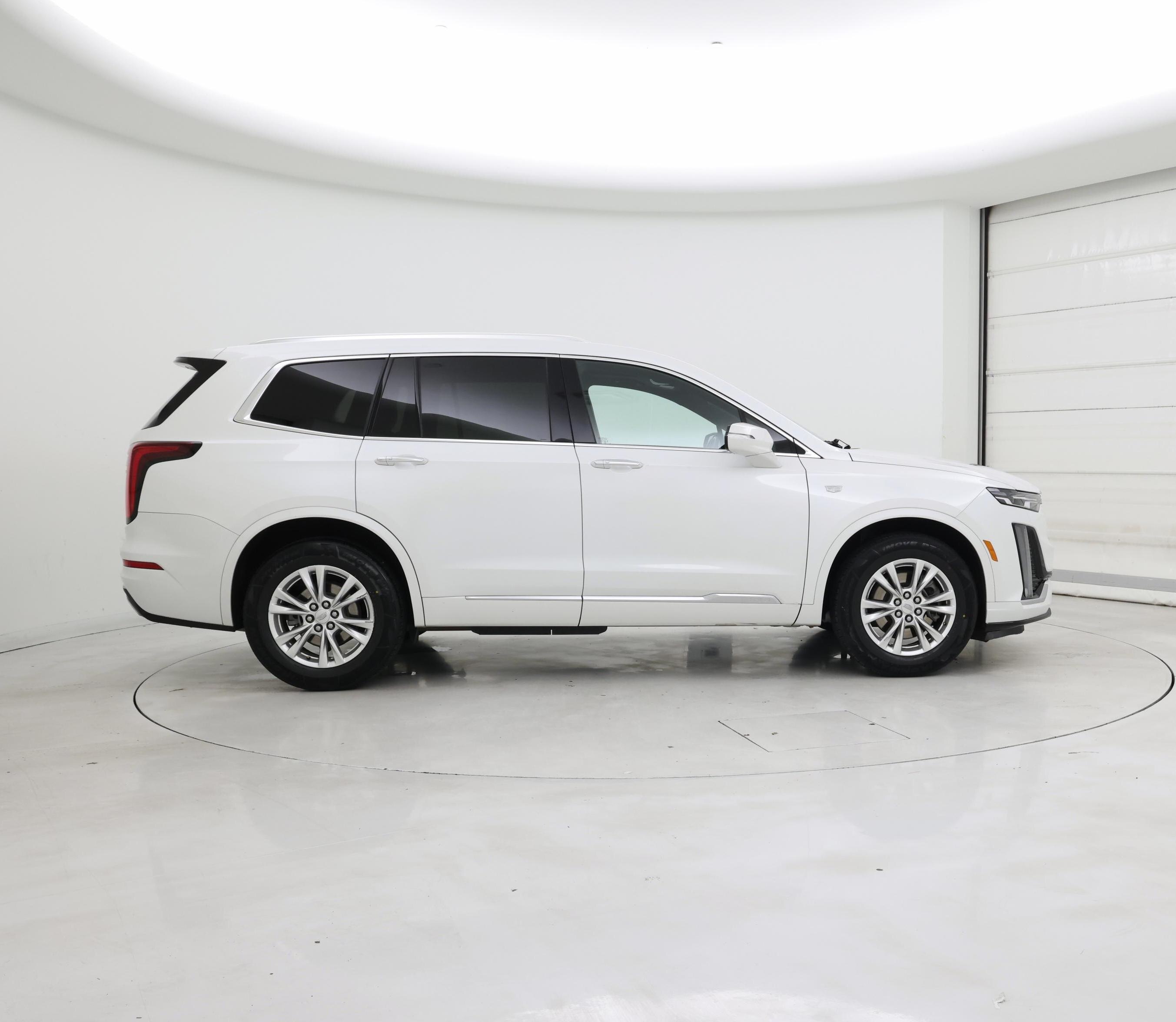 Thumbnail: 2022 Cadillac XT6 - 7