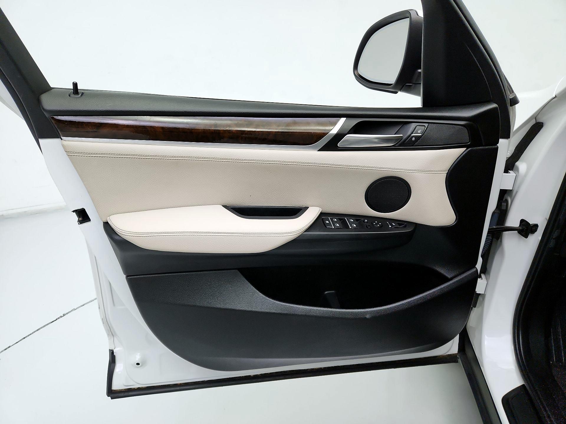 Thumbnail: 2017 BMW X3 - 12